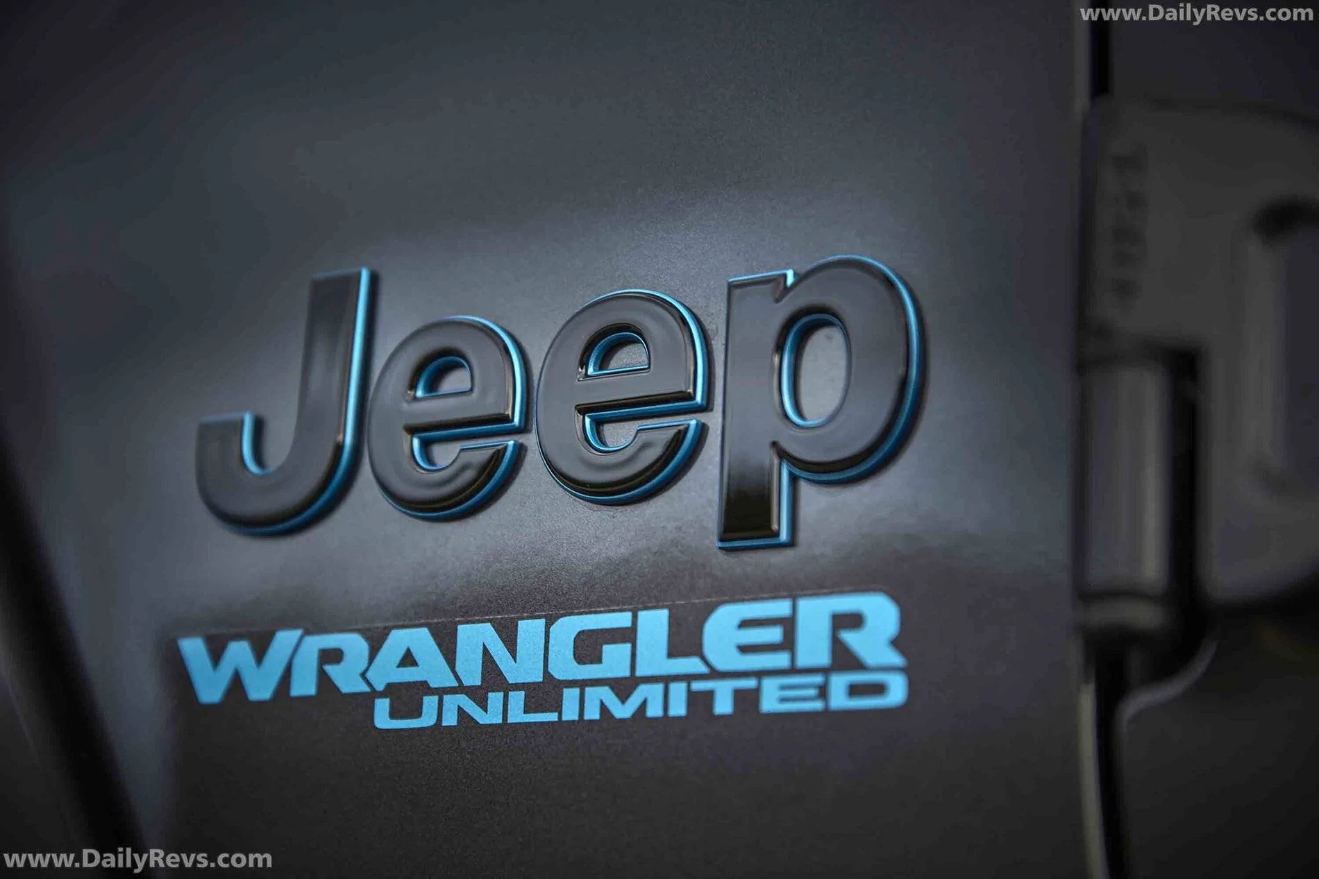2021-Jeep-Wrangler-High-Altitude-4xe-27.jpg