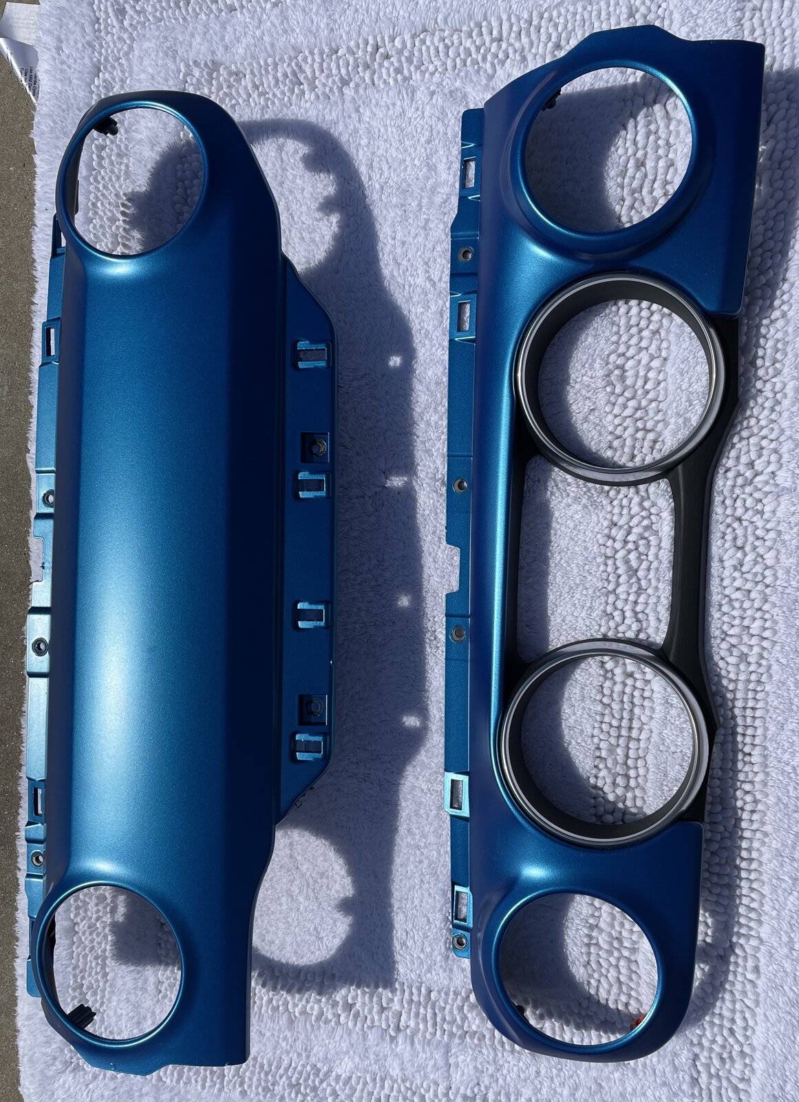 Jeep Wrangler JL Hydro Blue dash panels 14A5C692-C68D-4311-B851-E54193D9C9AB