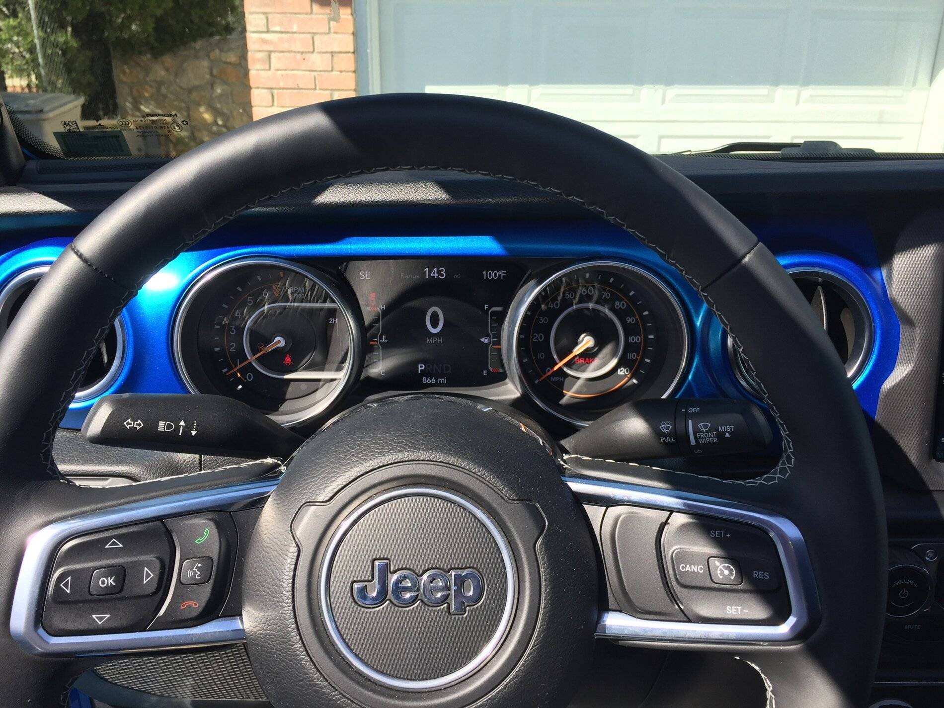 Jeep Wrangler JL Hydro Blue dash panels 0D0E7F12-5892-49E0-85BA-05018B99B47A
