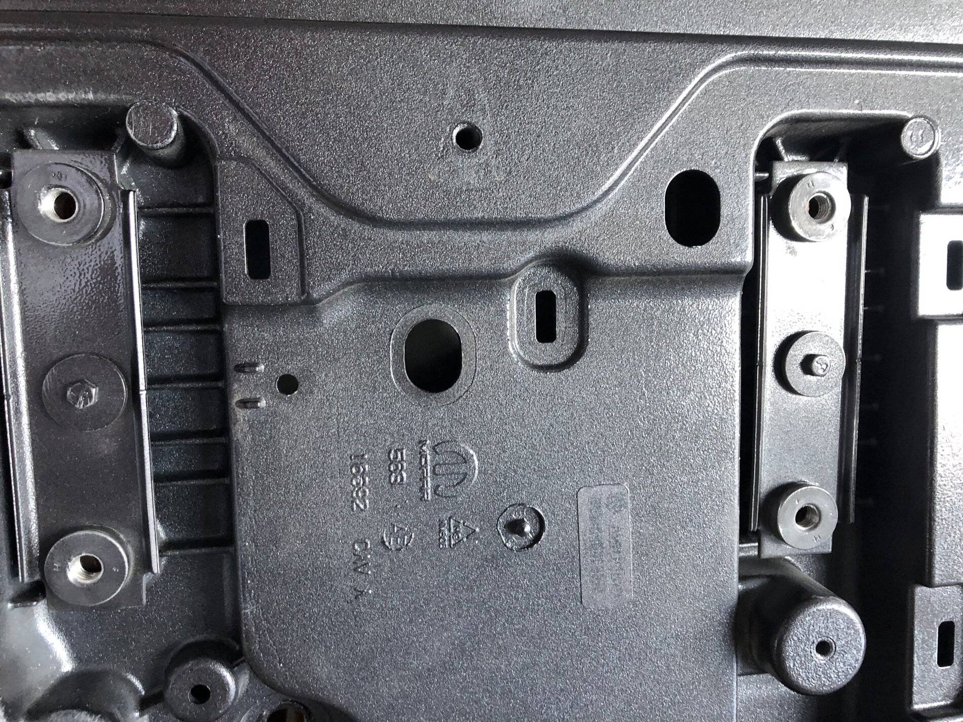 Jeep Wrangler JL Bubbles in Paint at Door Hinges B3ACA675-07A2-474F-92CC-F6A101E56D23