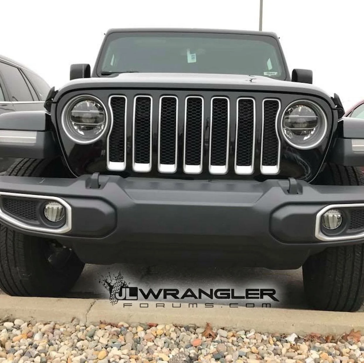 black-2018-jeep-wrangler-unlimited-sahara0.webp