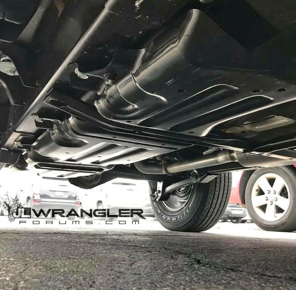 Jeep Wrangler JL JL picture thread black-2018-jeep-wrangler-unlimited-sahara-underbody1