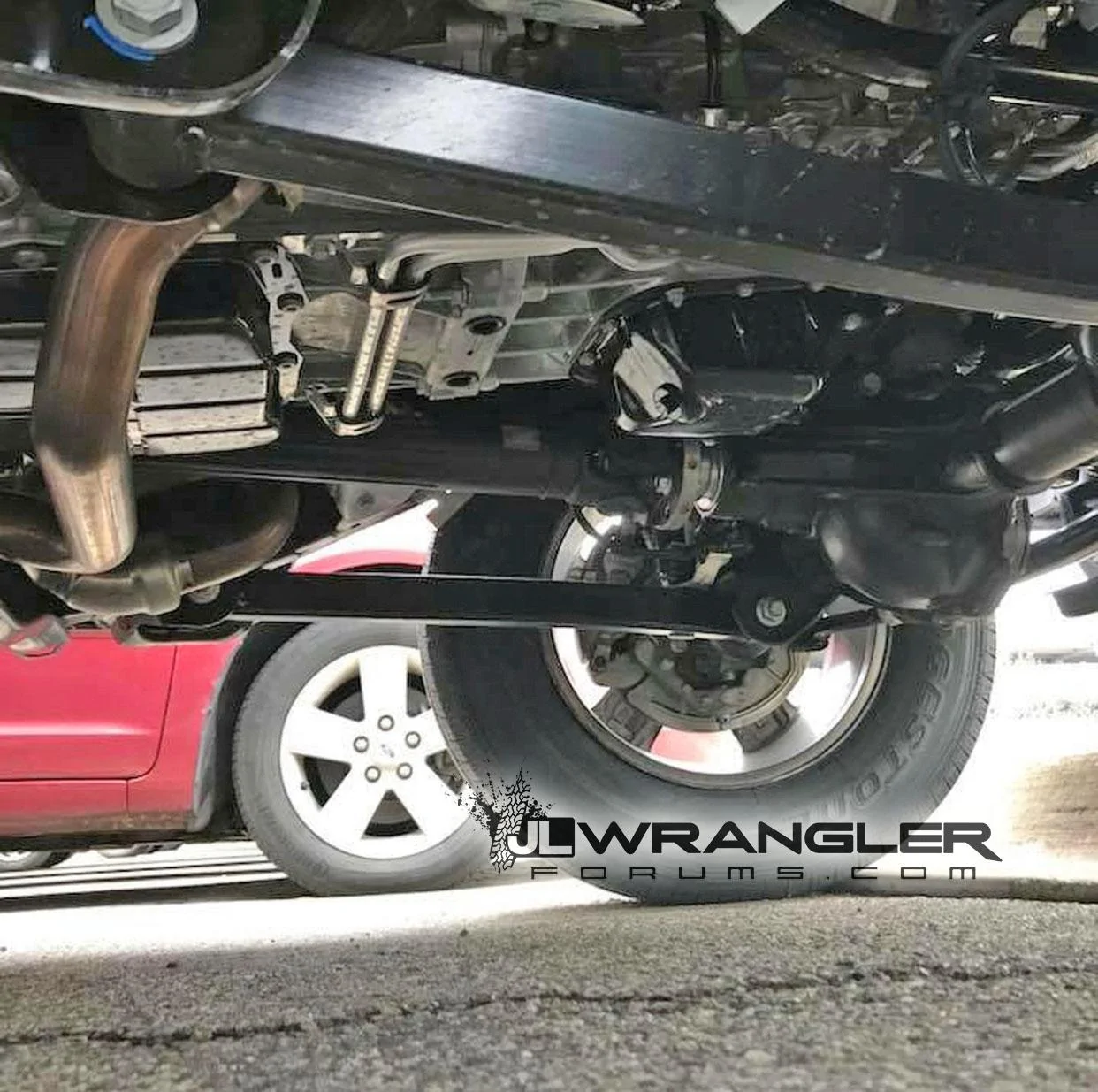 Jeep Wrangler JL JL picture thread black-2018-jeep-wrangler-unlimited-sahara-underbody2