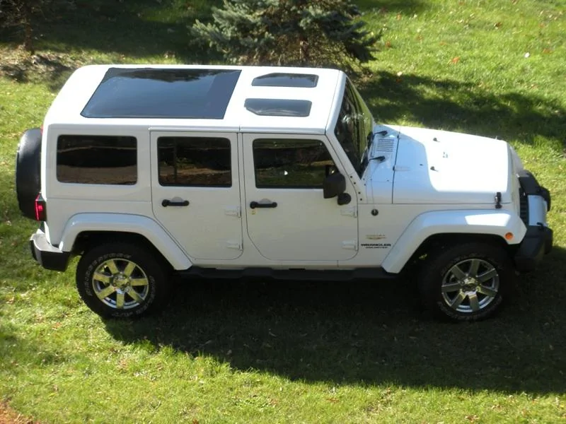 Jeep Wrangler JL Painted Door Upper? 151125156734581