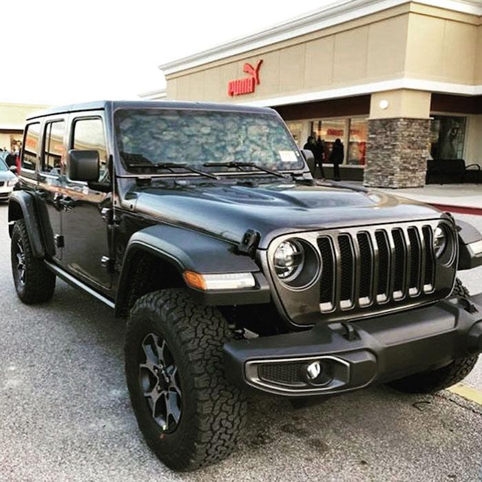 Jeep Wrangler JL GRANITE CRYSTAL METALLIC Wrangler JL Club 2018-jeep-wrangler-jl-granite-1