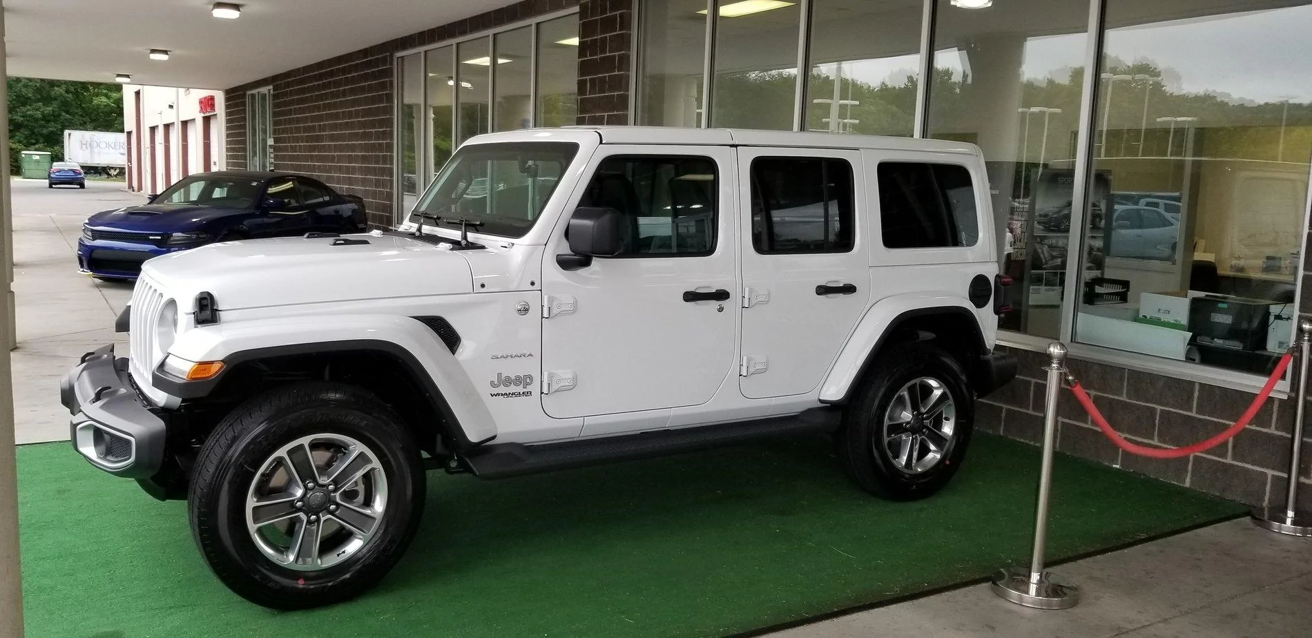 Jeep Wrangler JL Up to 6% Below Invoice Pricing imag