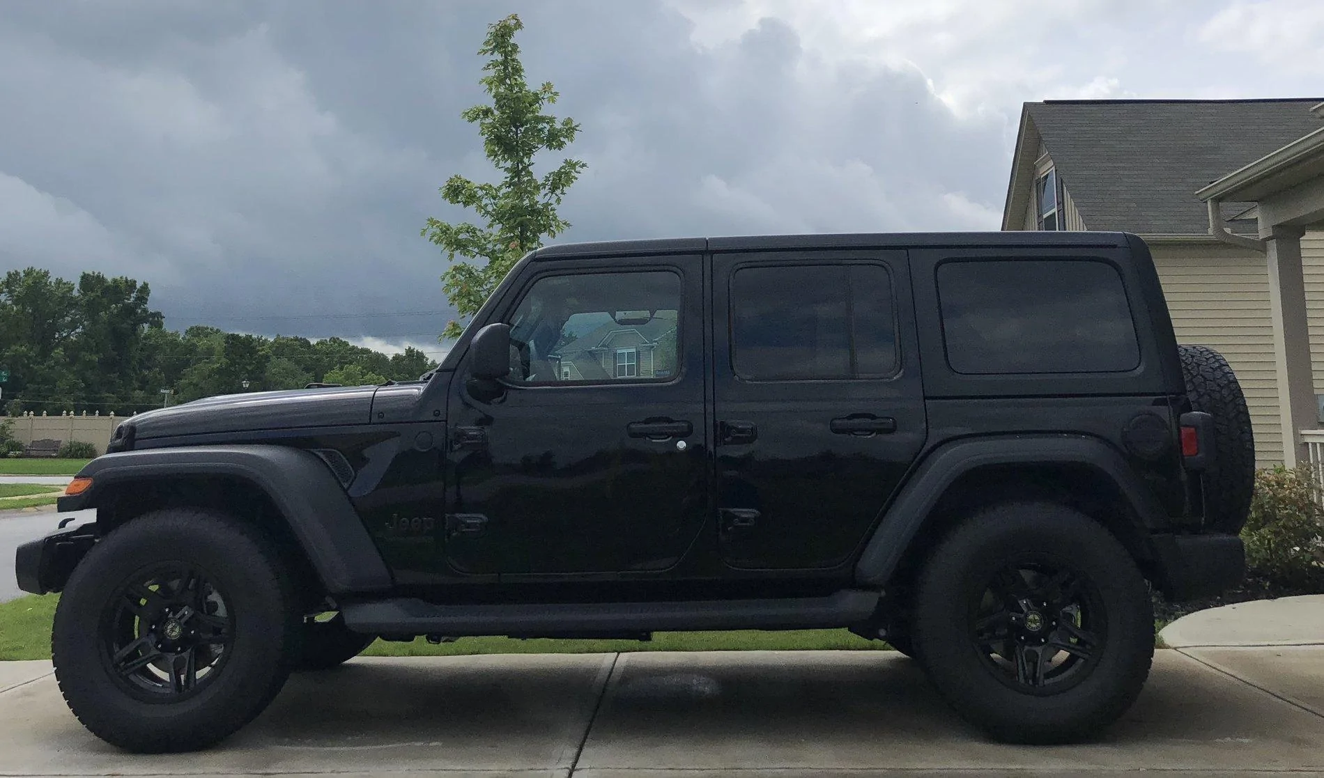 Jeep Wrangler JL Plastidip 0C51DE70-9498-4361-9400-557320325A24