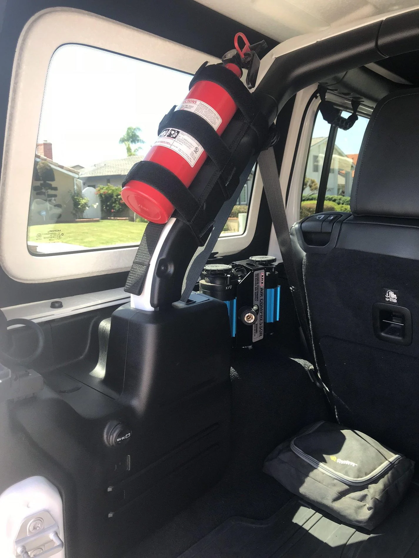 Jeep Wrangler JL Per a Jeep dealership the JL is not water tight/expect it to fill with water during water crossings! CDF9C339-3CC9-4B1C-A0C1-E1BB67E25CC7
