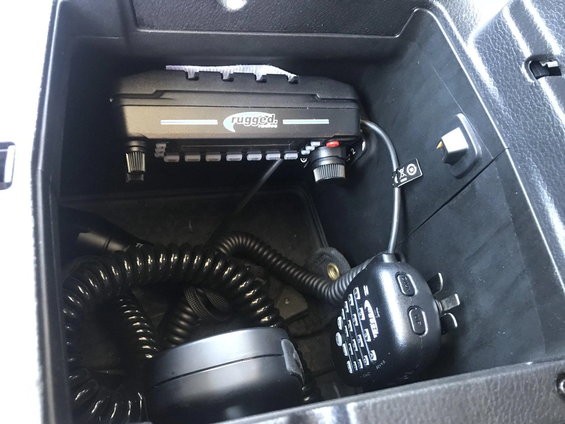 Jeep Wrangler JL Per a Jeep dealership the JL is not water tight/expect it to fill with water during water crossings! 77210A7B-AFBF-4FA7-B3C2-A67D5DA6325B