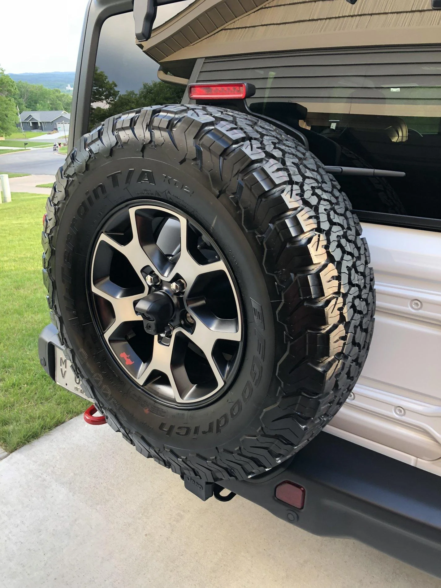 Jeep Wrangler JL SOLD Rubicon wheels & tires 44EDA429-91CA-46EF-8D0A-E29DB12C5C2B