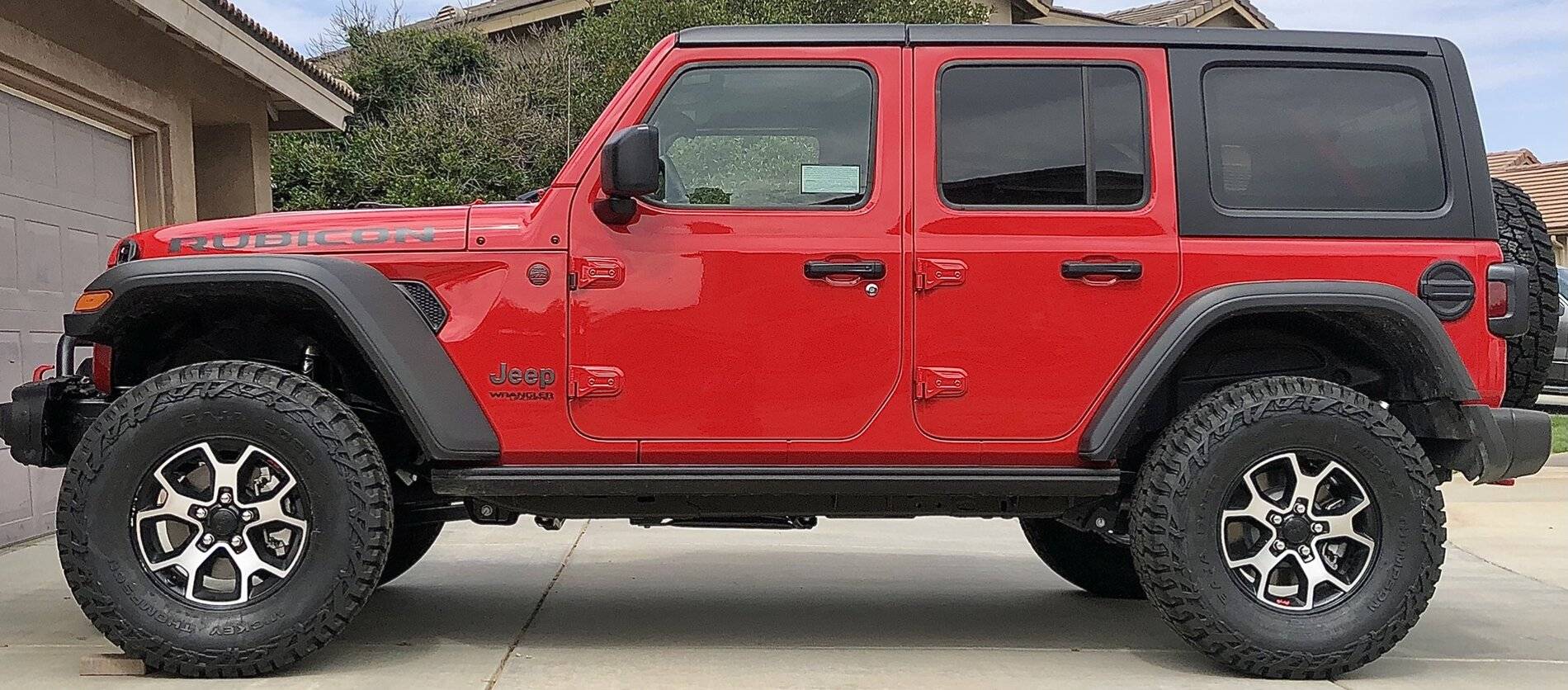 Jeep Wrangler JL Nitto Ridge Grappler (A/T) and Mickey Thompson Baja Boss (A/T) 50F101F7-BD27-4FB1-95AE-87DC5BF4FACF