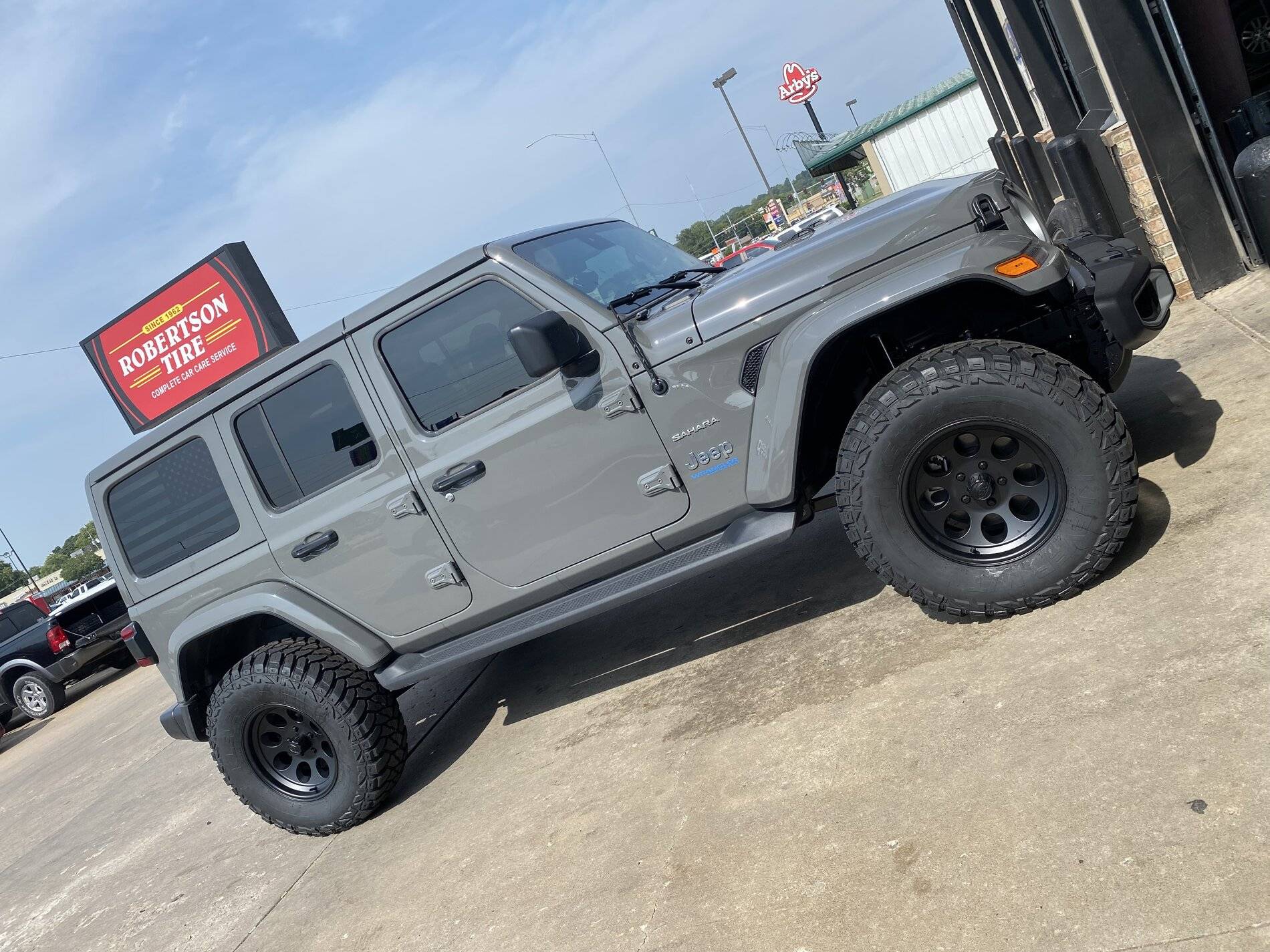 Jeep Wrangler JL Sahara 4xE Lifted IMG_6352