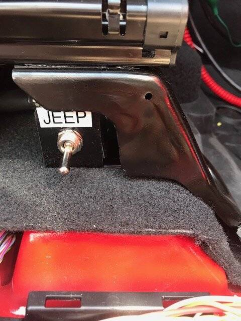 Jeep Wrangler JL JLUR battery flatlining when flat towing IMG_5813
