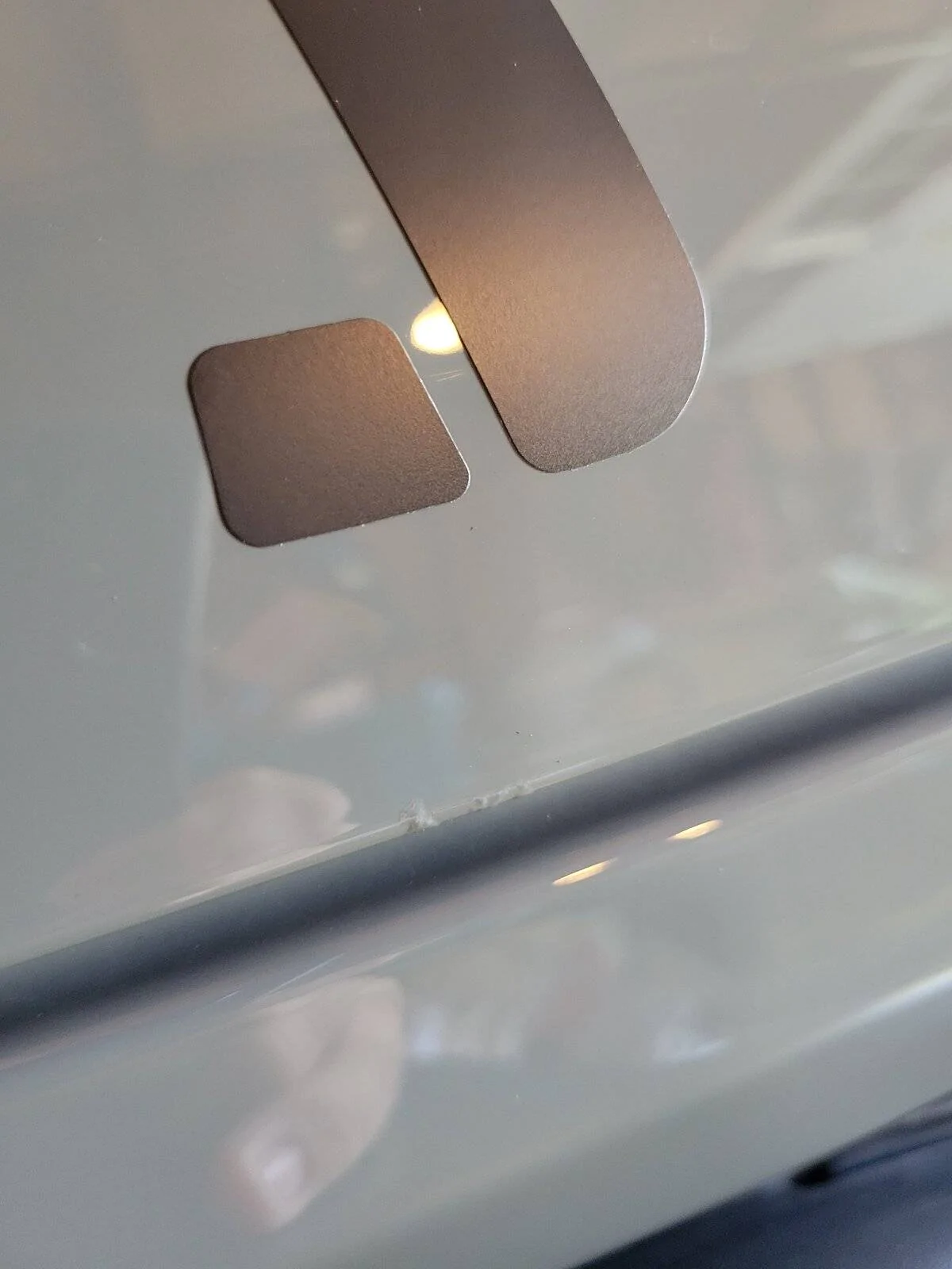 Jeep Wrangler JL Bubbles in Paint at Door Hinges 20210904_102657