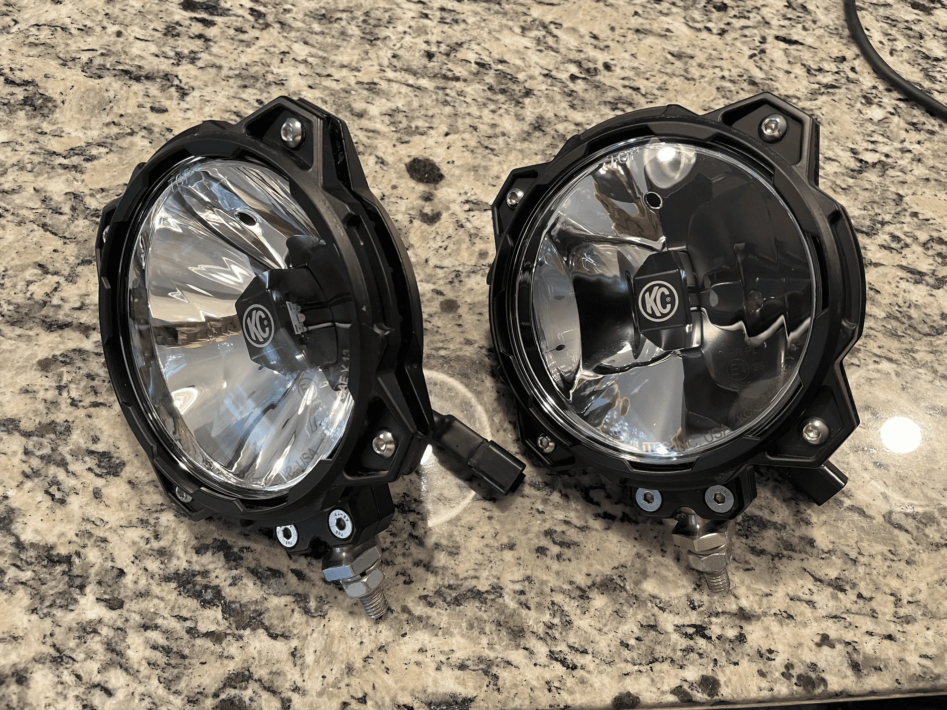 Jeep Wrangler JL KC Gravity LED Pro6 Lights tempImageZ3Aw03