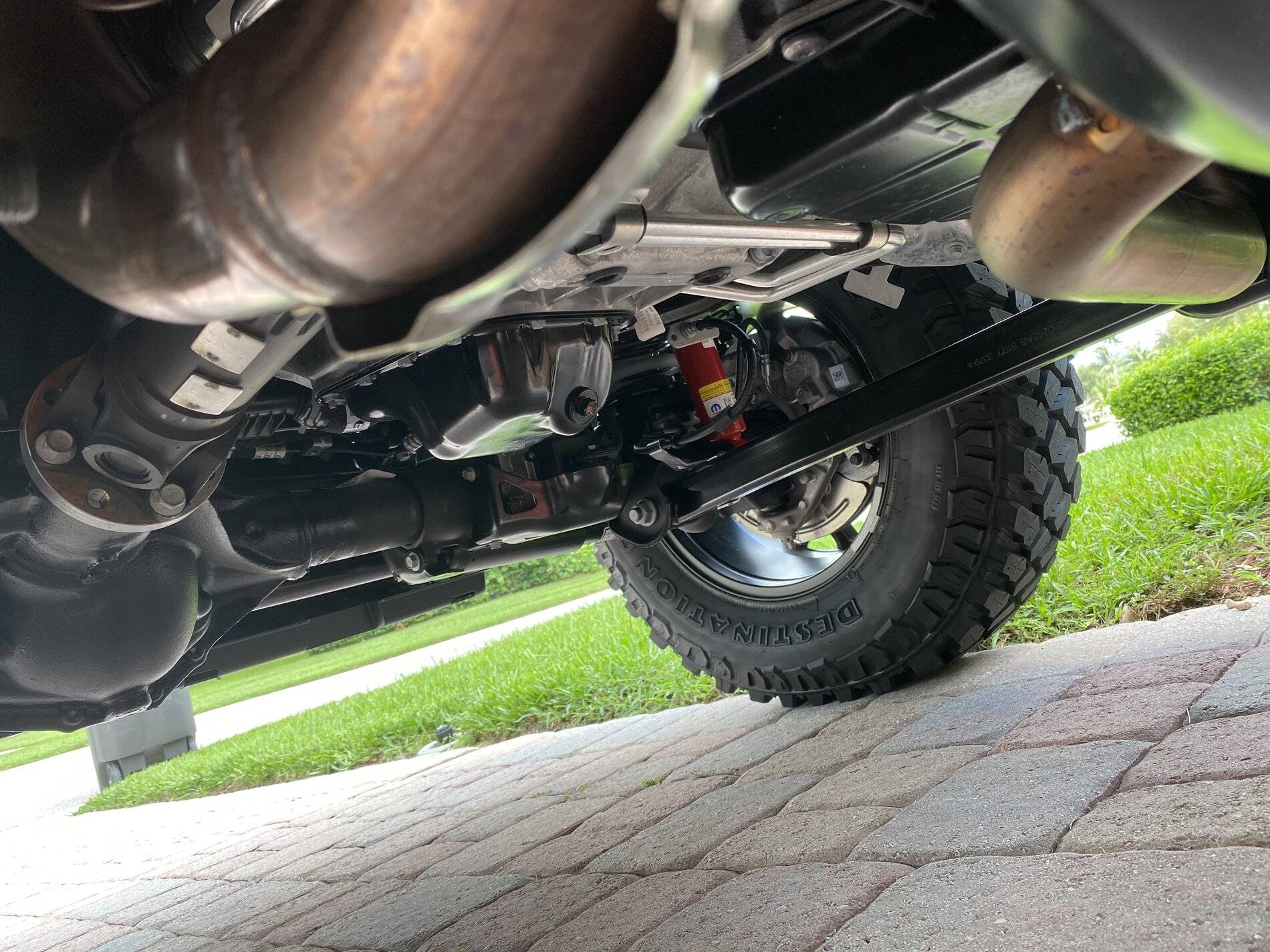 Jeep Wrangler JL Willys vs Rubicon vs 4 runner Under2