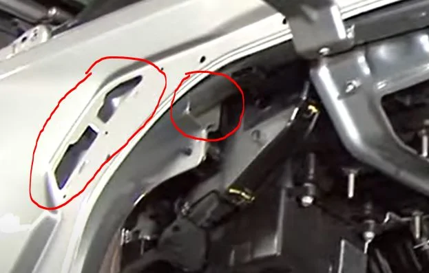 Jeep Wrangler JL Under Hood Heat Inner Fender