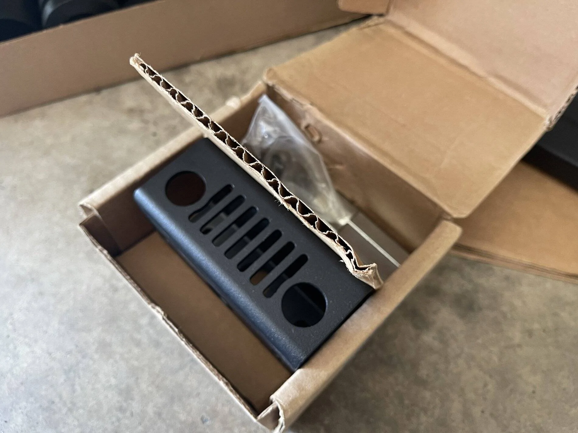 Jeep Wrangler JL Spare tire oversize tire kit bracket, mount B86F49F8-181E-4F4F-B2DB-25F408F2A191