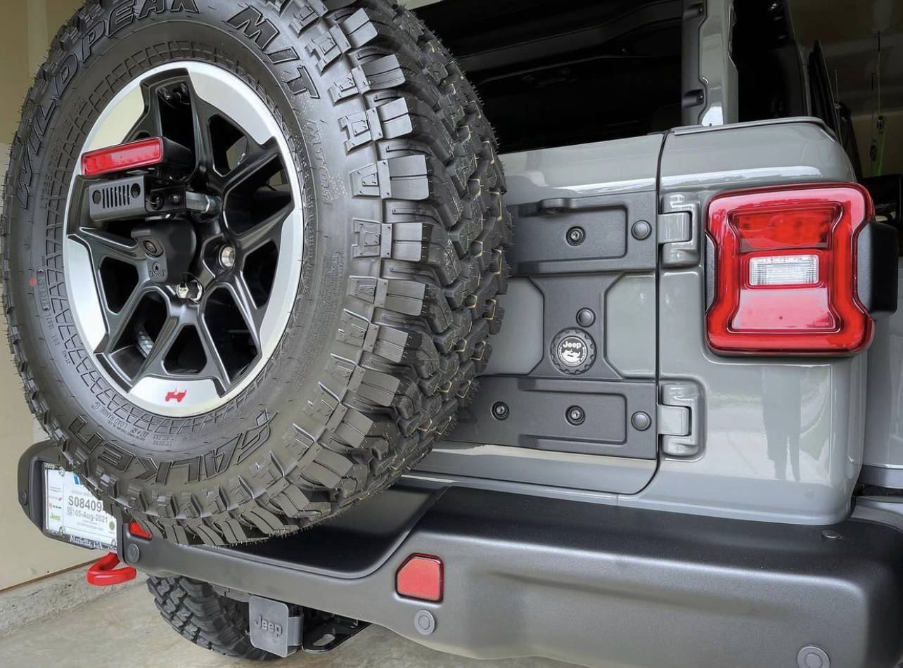 Jeep Wrangler JL Spare tire oversize tire kit bracket, mount B5DC6754-C14C-480A-8E64-856985869BDC