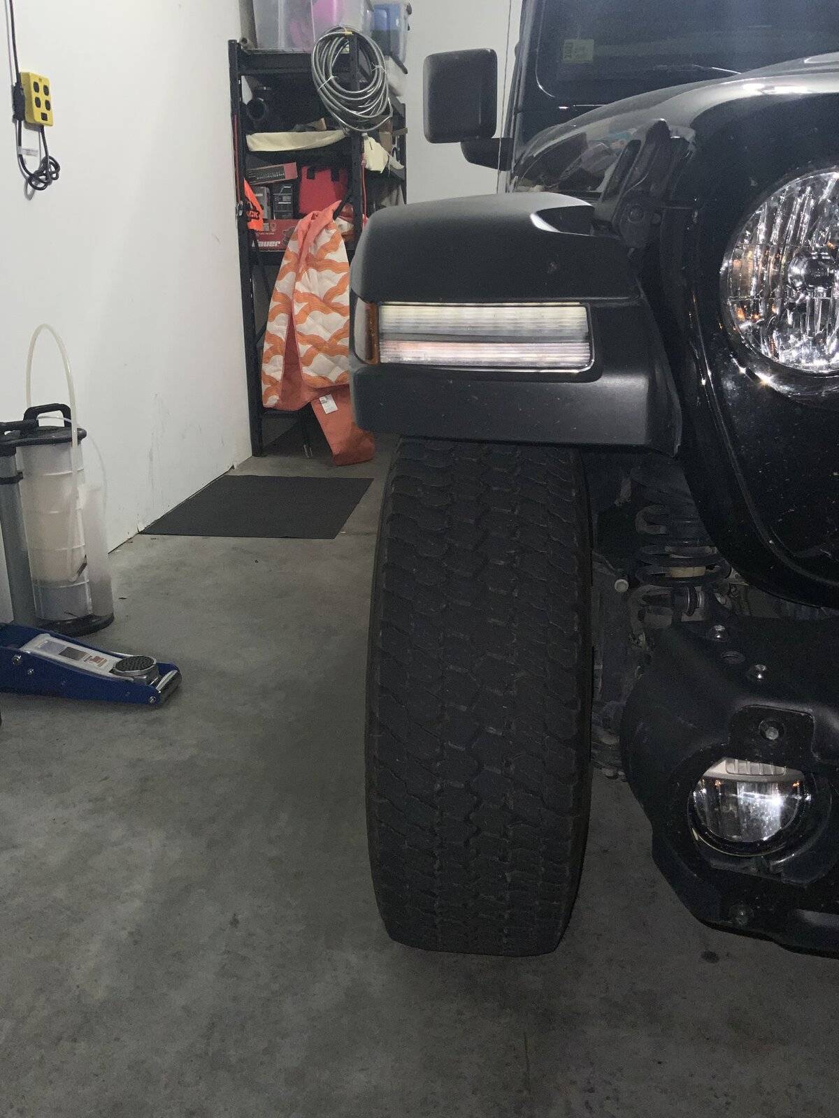 Jeep Wrangler JL Rubicon Fender Width D123F8C1-3BA9-44E7-84C2-58FD2B033495