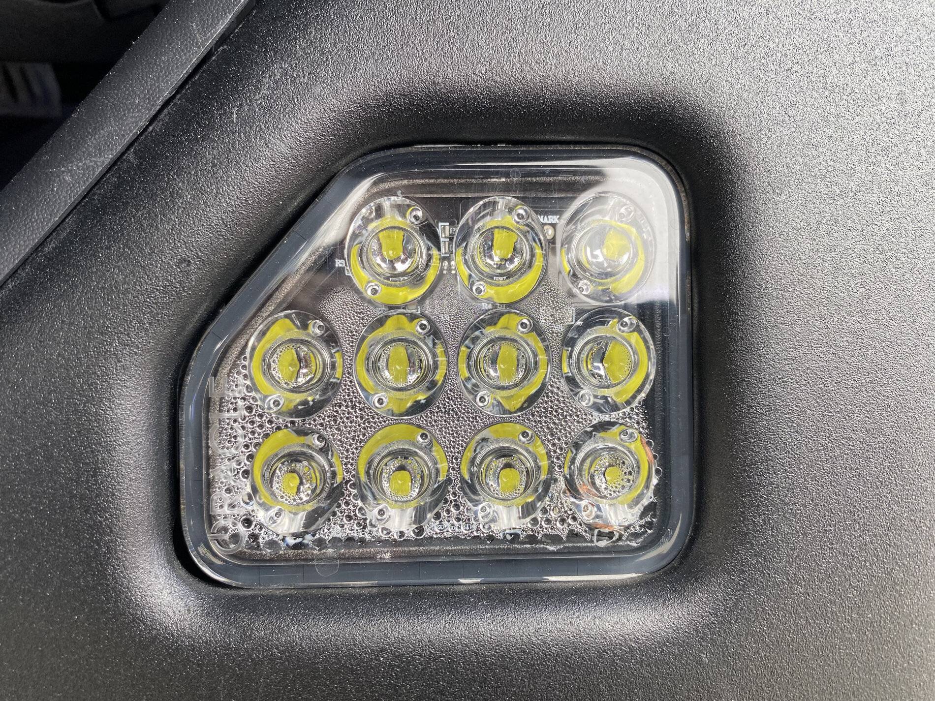 Jeep Wrangler JL Oracle Led Reverse Light 20210907_170121224_iOS