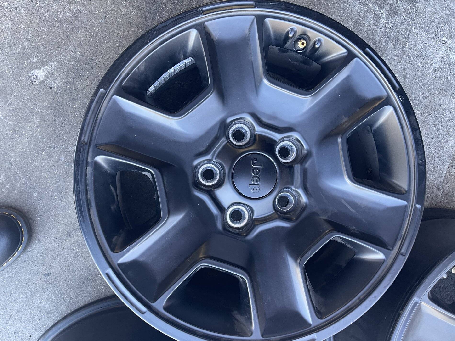 Jeep Wrangler JL 17 inch Mopar Mohave Wheels - $440 12A72AAF-656B-4469-94C1-0F8F292B50B1