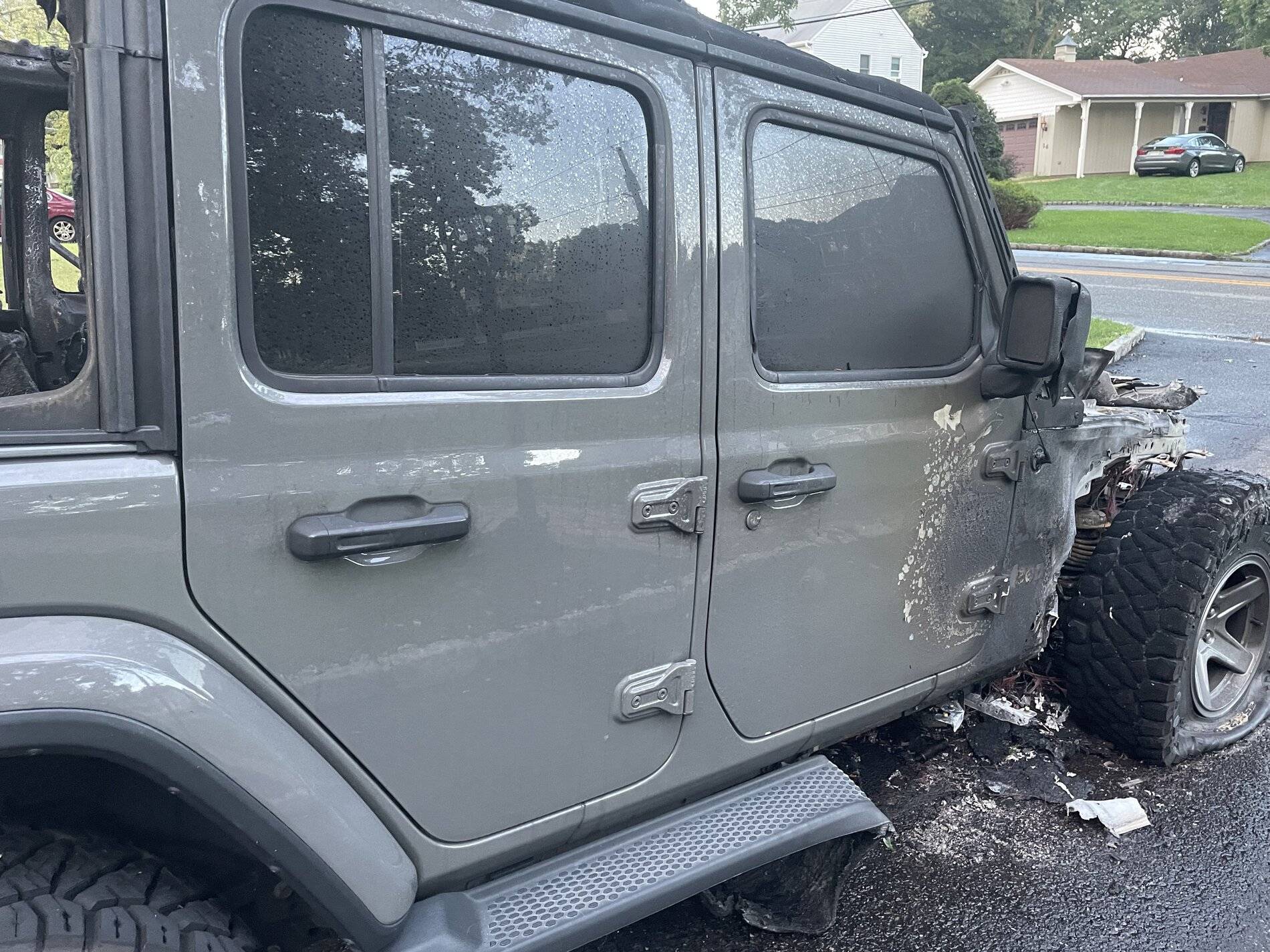 Jeep Wrangler JL 2018 Jeep Wrangler Fire 030458C0-32AC-438F-AD34-F3939F8C6F40