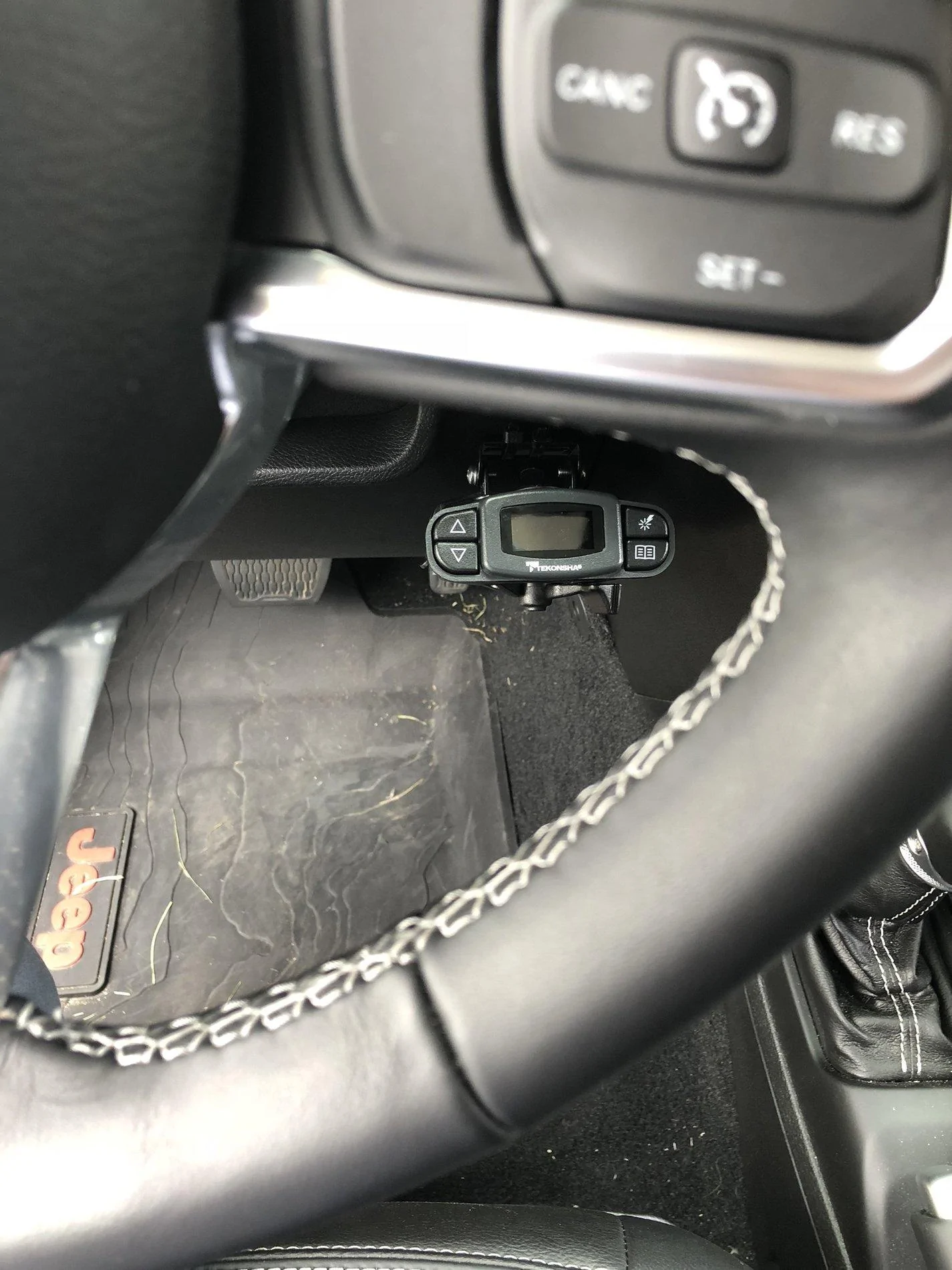 Jeep Wrangler JL Mopar Tow Harness Install 4CDBD9BD-DB28-4E15-84EF-F1FA322FF91F