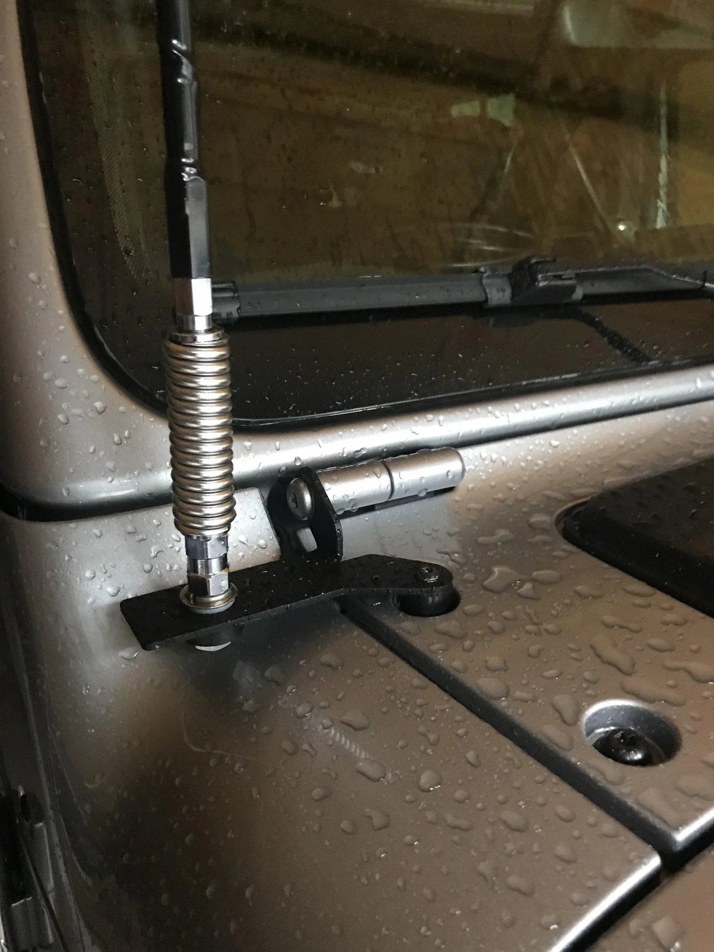 Jeep Wrangler JL Different CB/Ham antenna mount IMG_8655