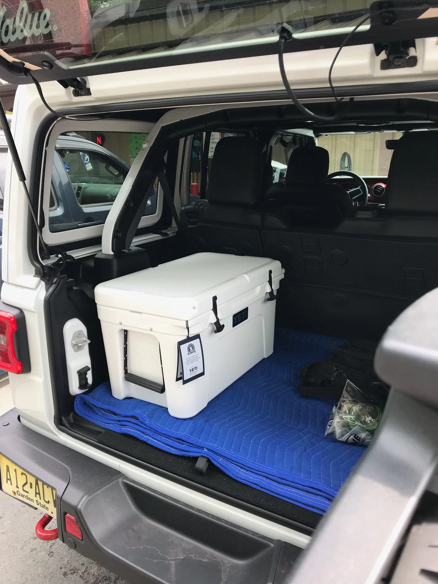 Jeep Wrangler JL Yeti Cooler IMG_9699