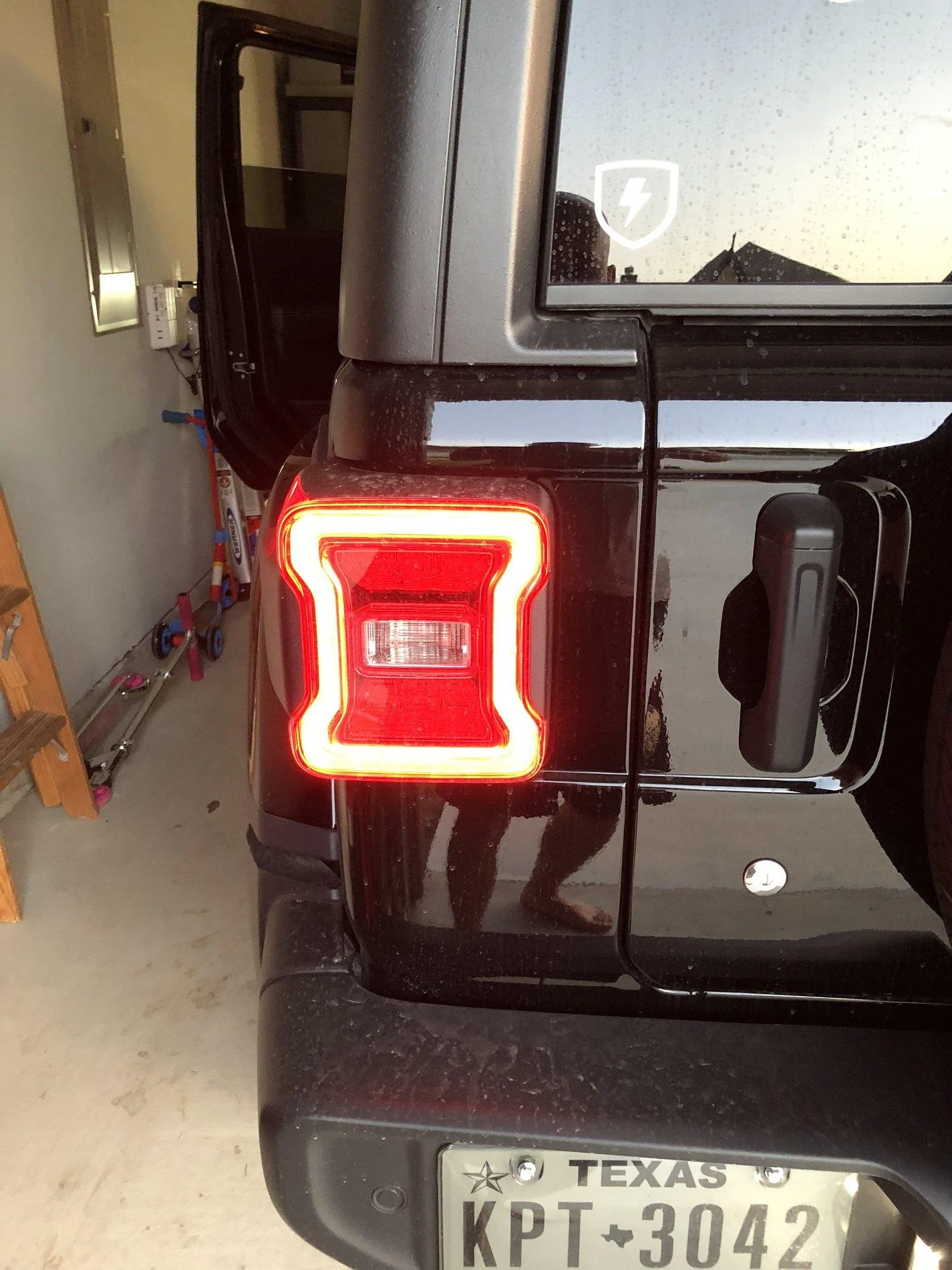 Jeep Wrangler JL Rear Lights 9929D2C0-6A54-419D-9F95-4688FD274AC2