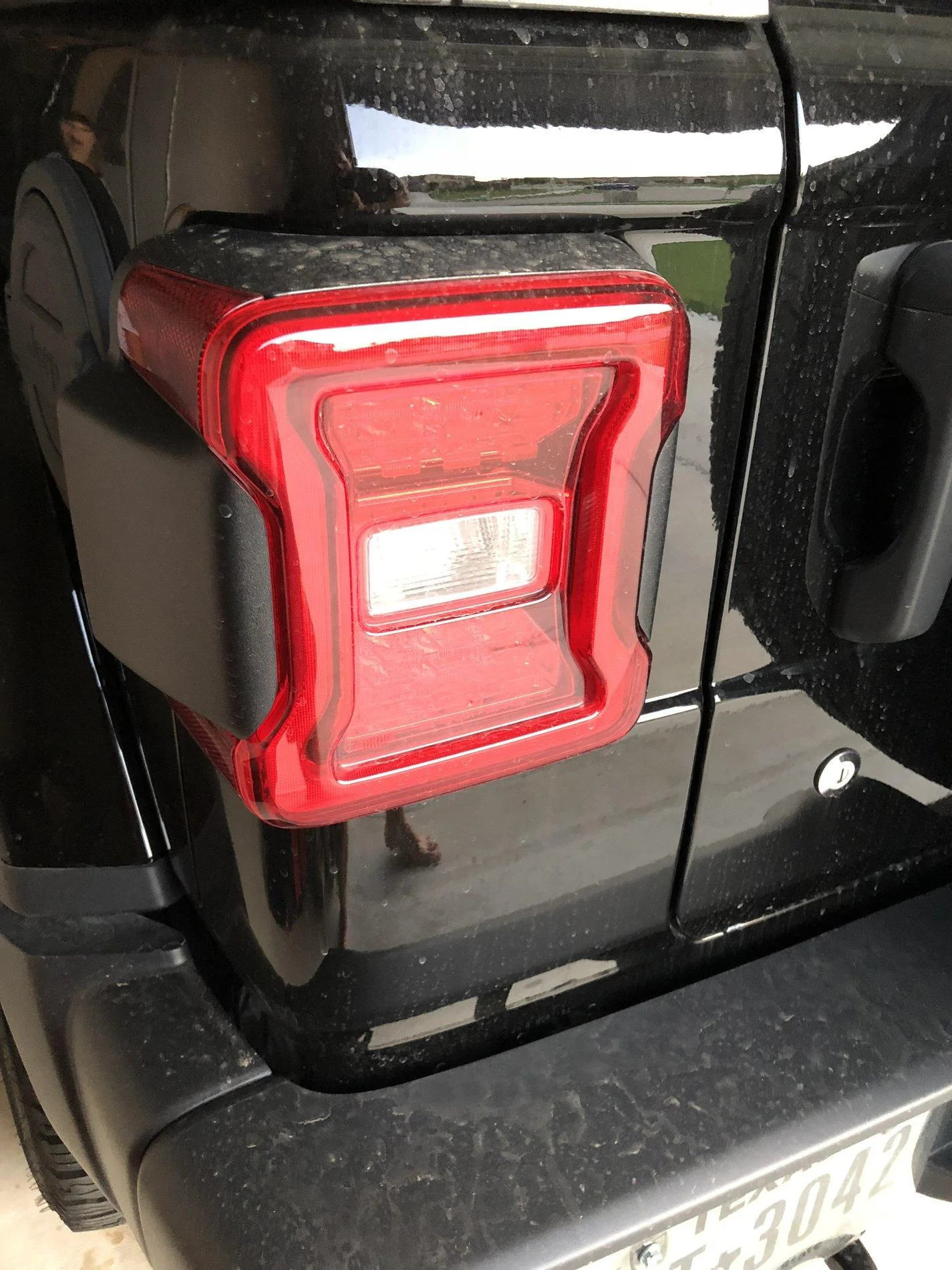 Jeep Wrangler JL Rear Lights A7B5AEED-BC6E-46C1-9F44-C34A2B6FEEFC