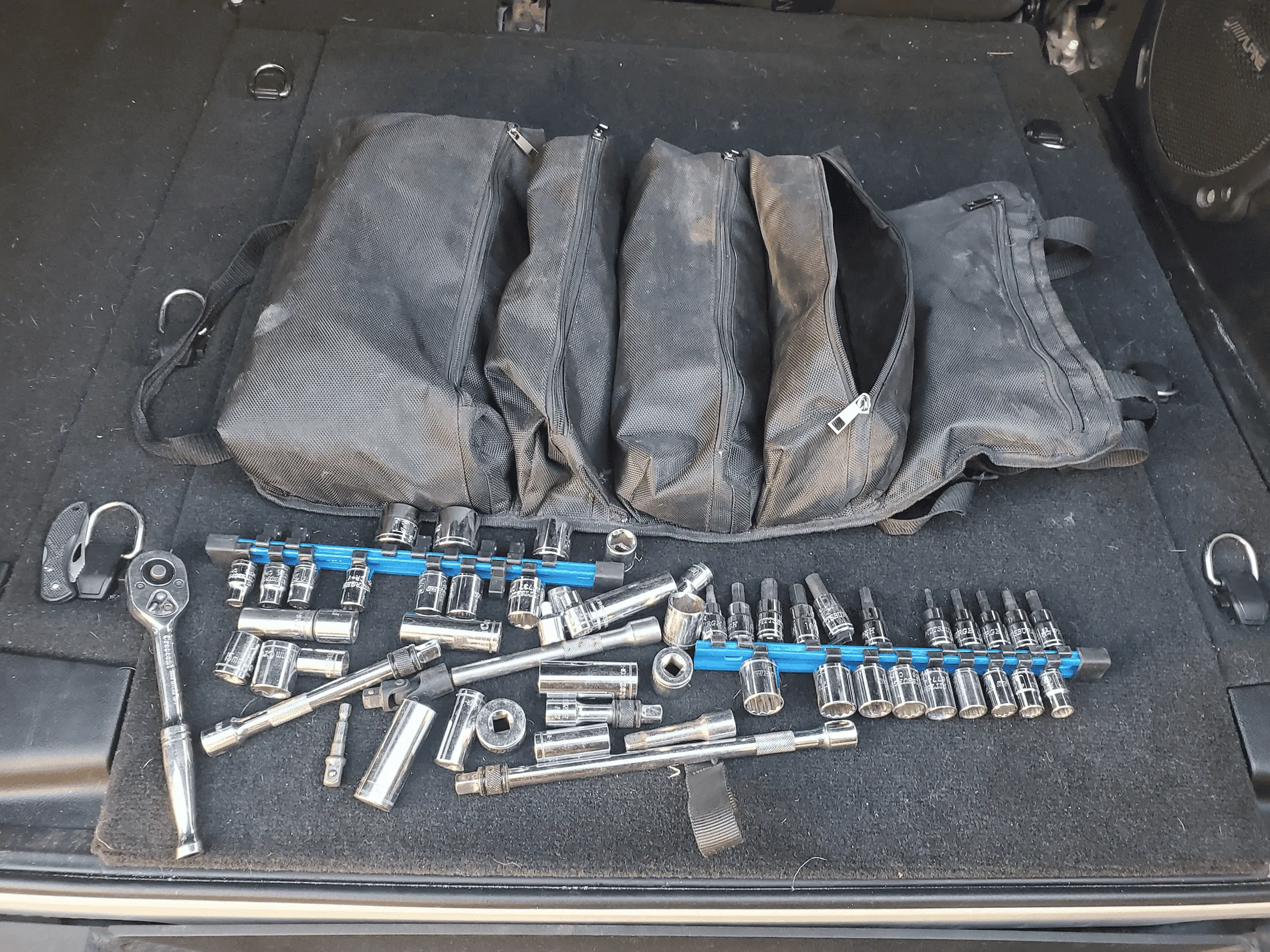 Jeep Wrangler JL What is a good tool bag? 1631933191352