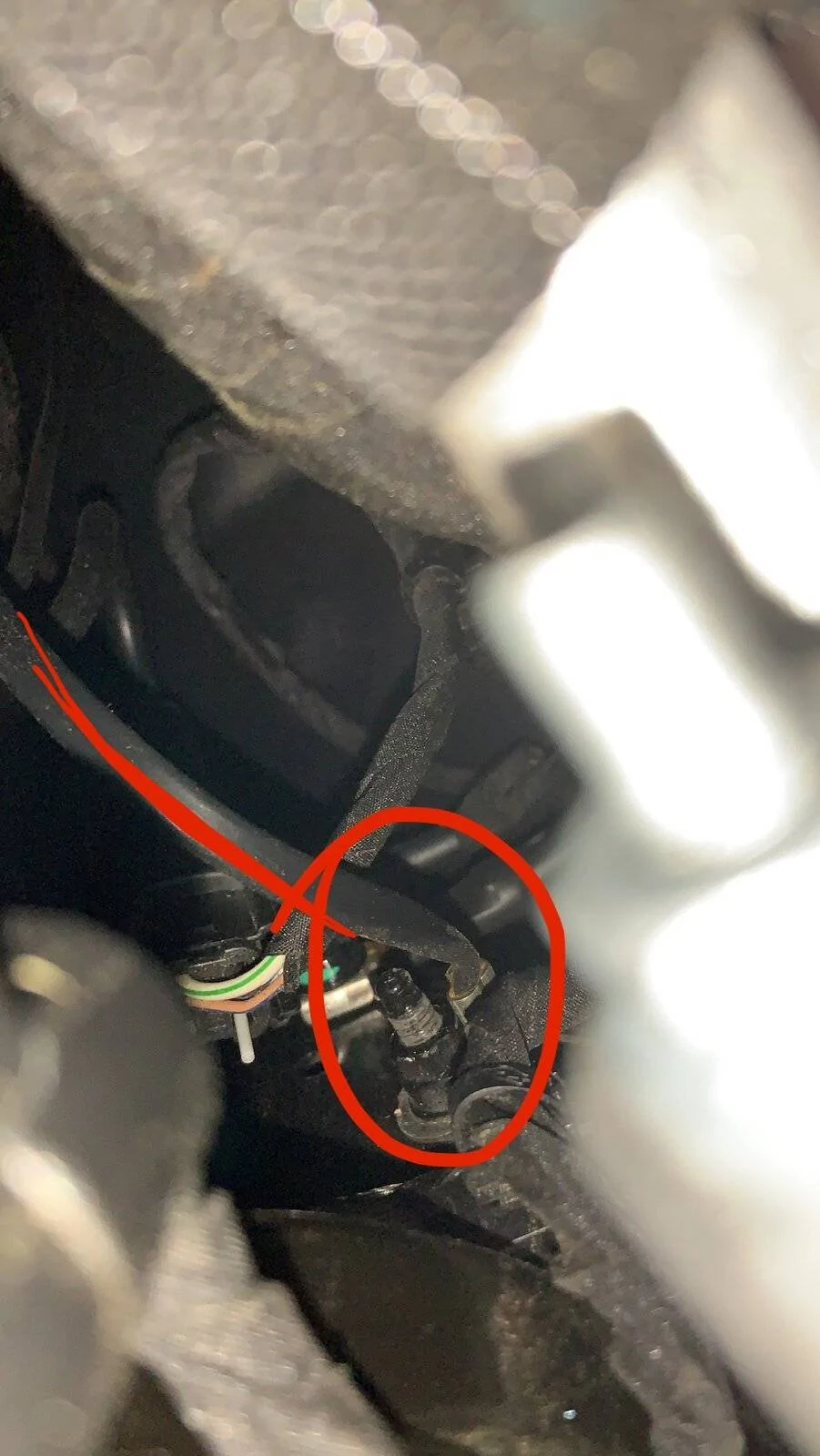 Jeep Wrangler JL Dangling wire found? 5E4F35F6-0D52-43FC-8551-71ED828C9054