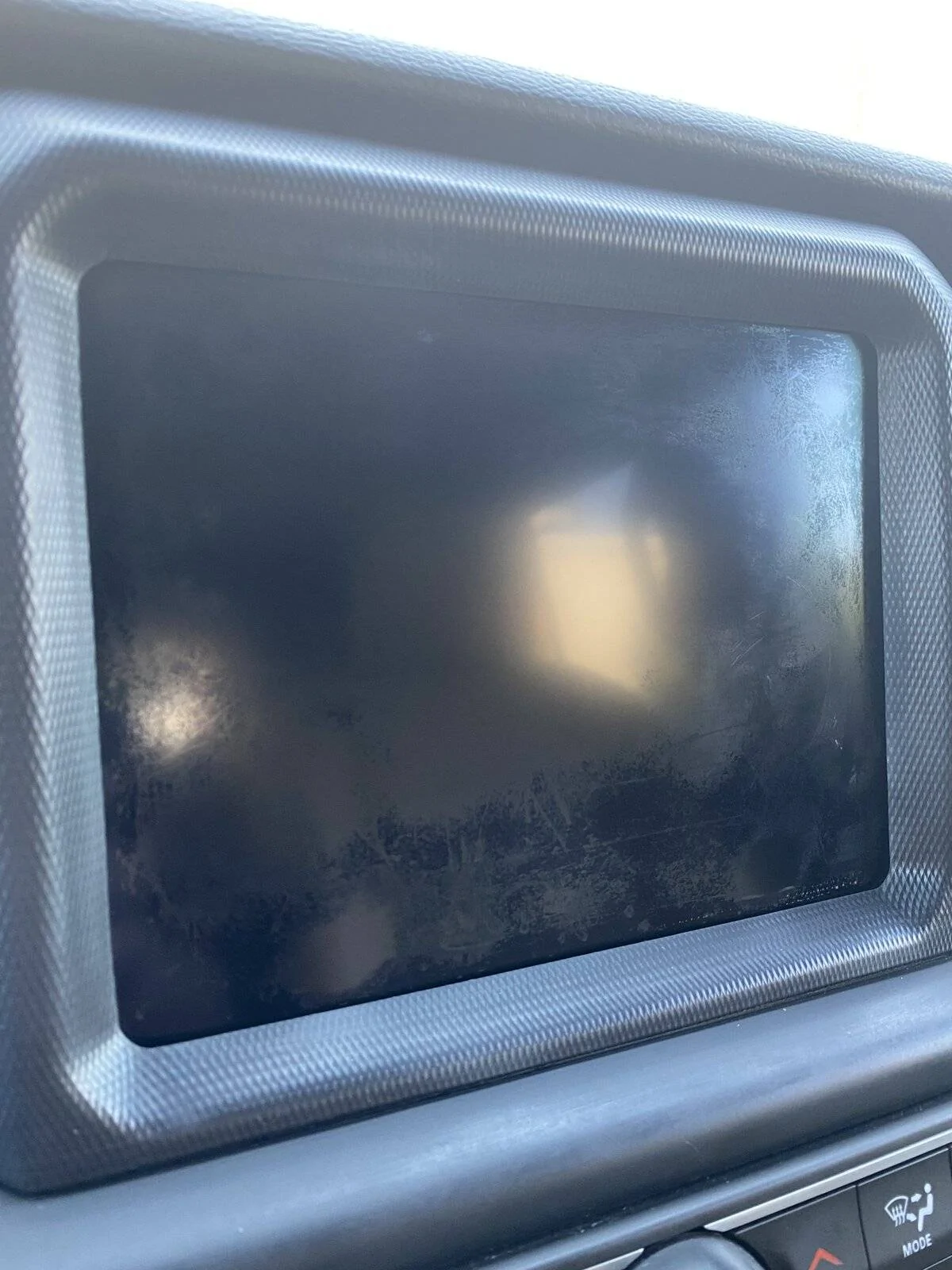 Jeep Wrangler JL Touch Screen Dirty 71955005-94FB-4A4B-8936-A20CC28E9D38