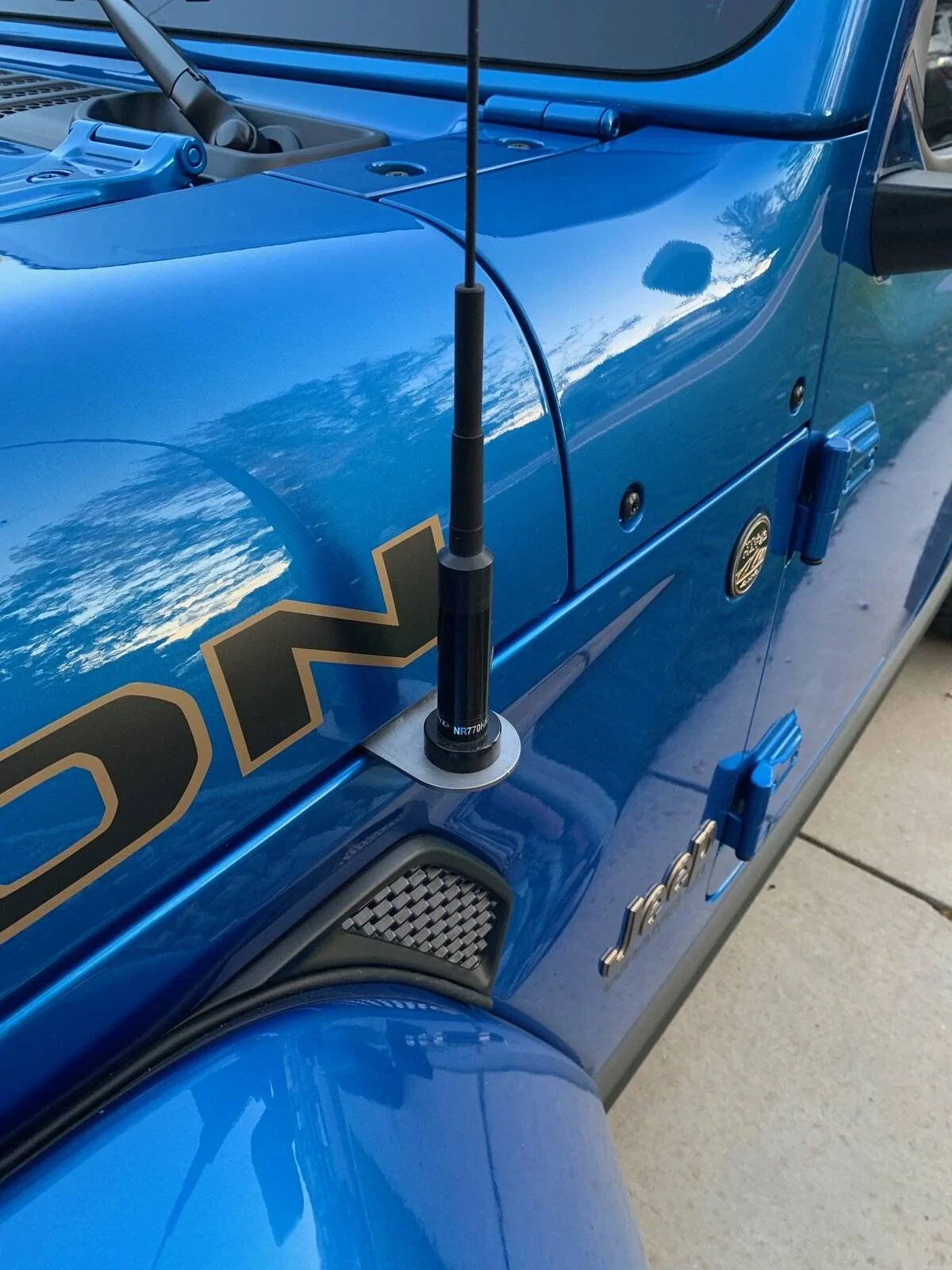 Jeep Wrangler JL 392 Mobile Comms Center Now Operational IMG_1498