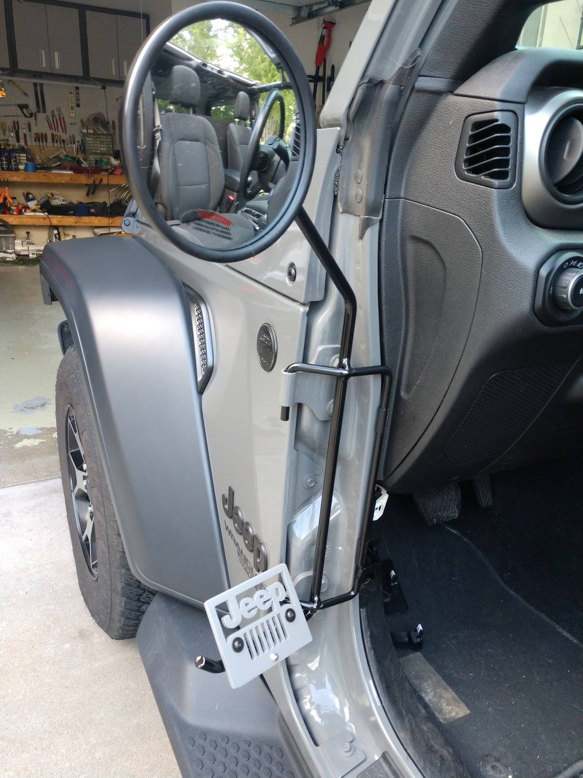 Jeep Wrangler JL Kikbax foot pad Kickbax 1