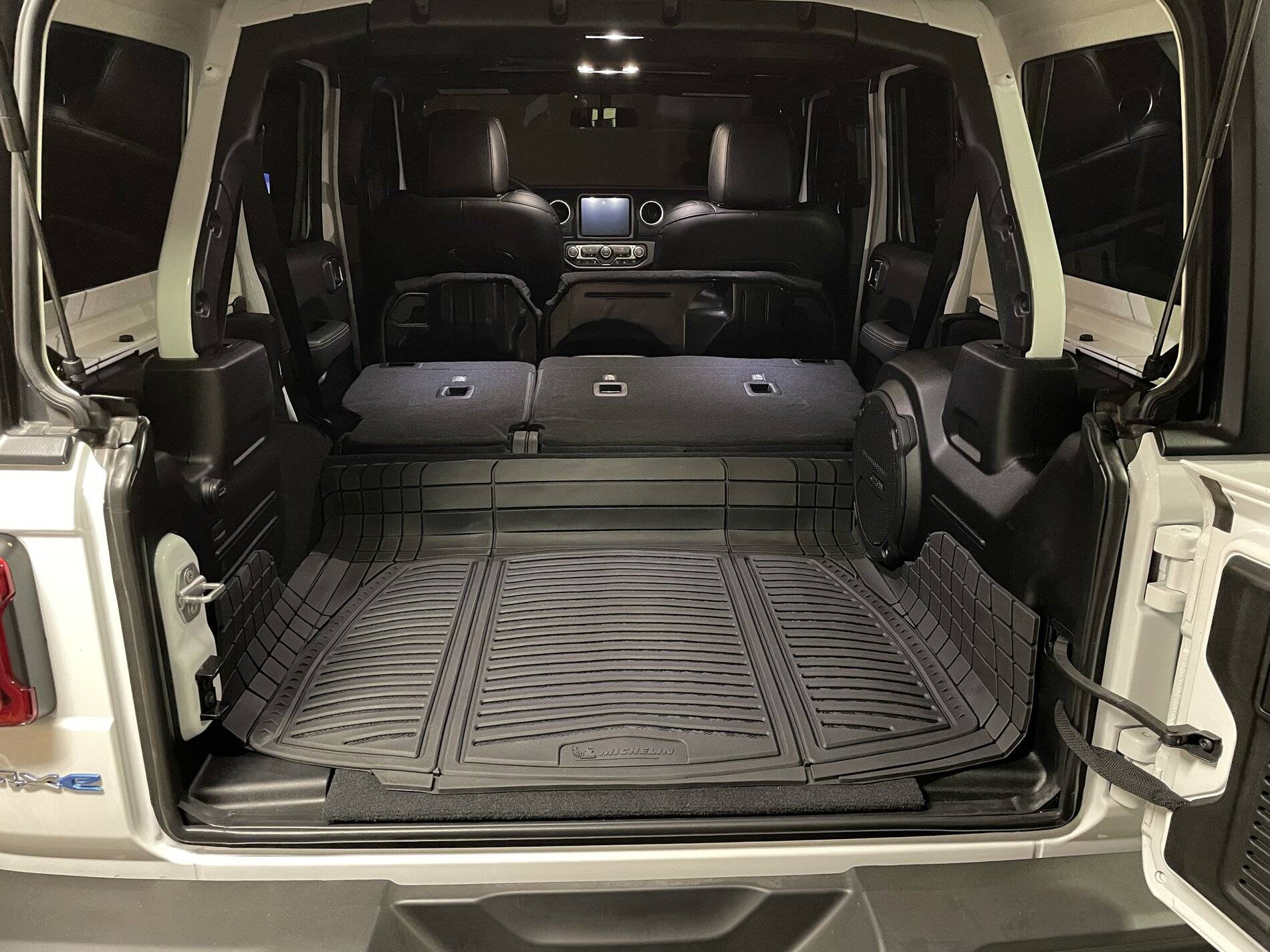 Jeep Wrangler JL 4xe custom rear trunk mat 7ADC3FD1-7E5F-4D13-B13D-46183C0A70DF