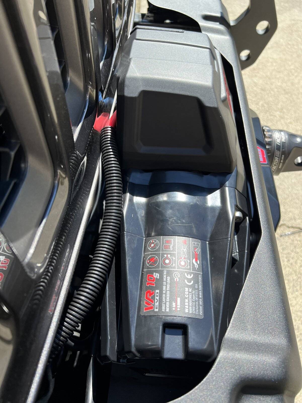 Jeep Wrangler JL Warn VR EVO 10S & Warn Plate Install Pics jt winch side