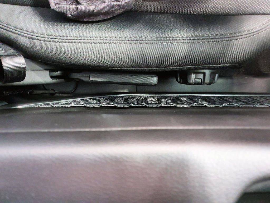 Jeep Wrangler JL Door nets recommendations? MolleBagTest1c