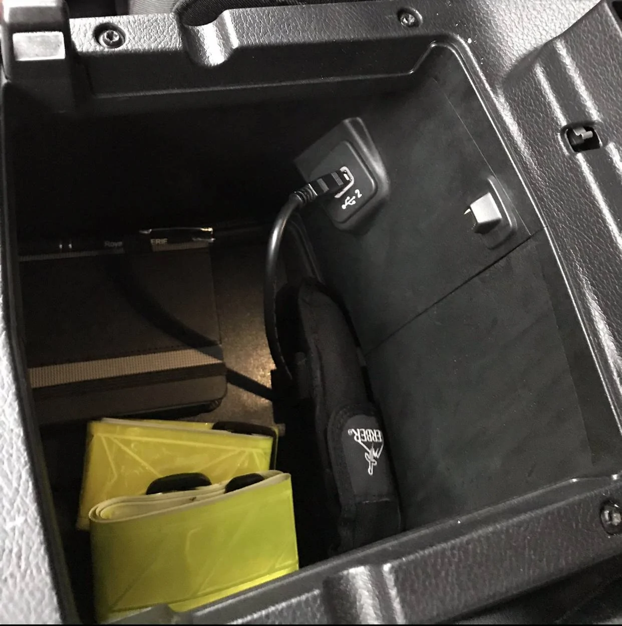 Jeep Wrangler JL Phone Holder Alternatives? E897E127-626C-410D-94F0-D5B917011F0B
