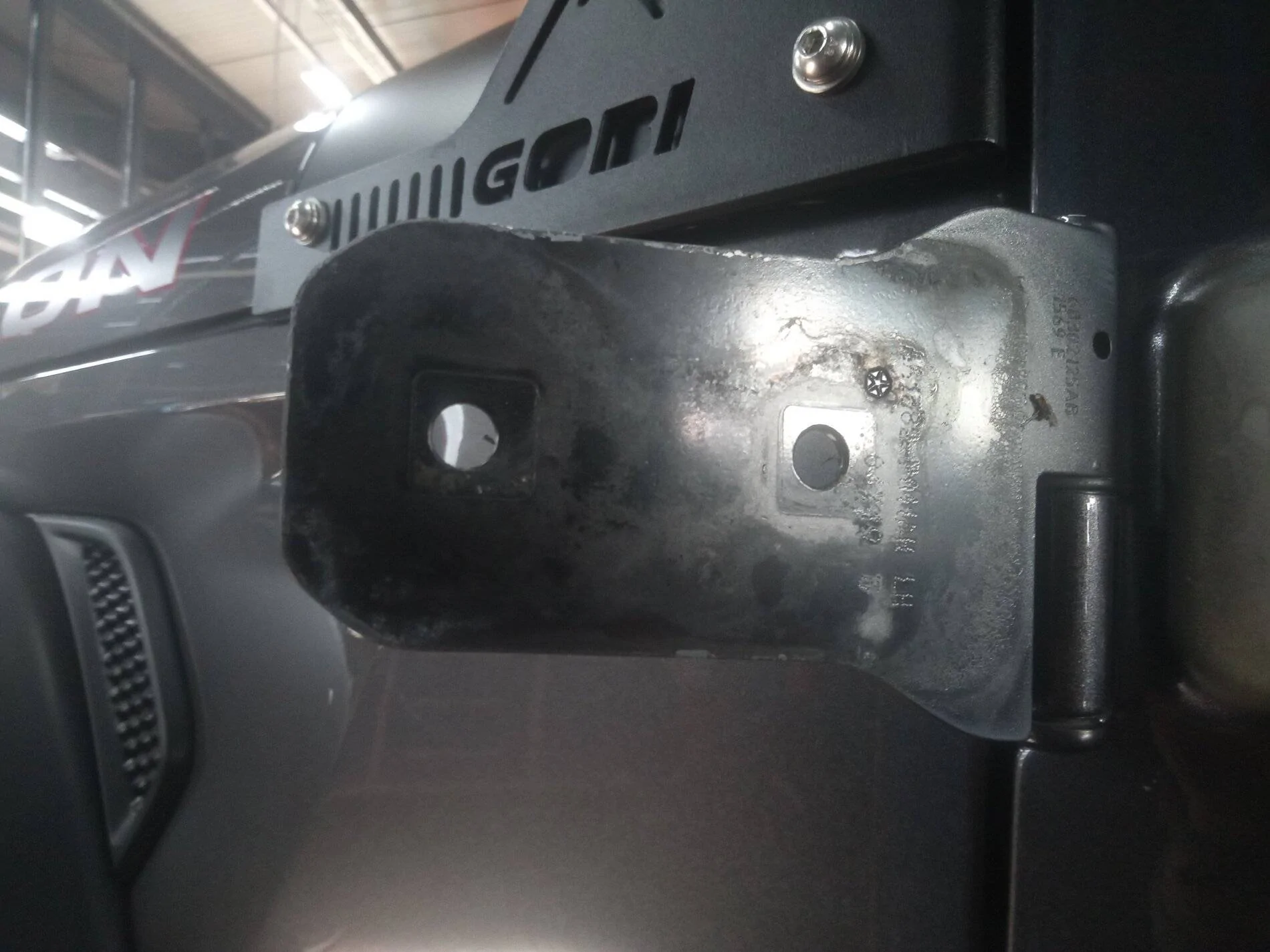 Jeep Wrangler JL Bubbles in Paint at Door Hinges IMG_20211001_124755_488
