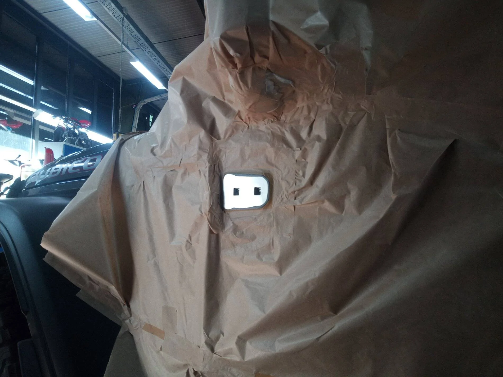 Jeep Wrangler JL Bubbles in Paint at Door Hinges IMG_20211001_132214_950