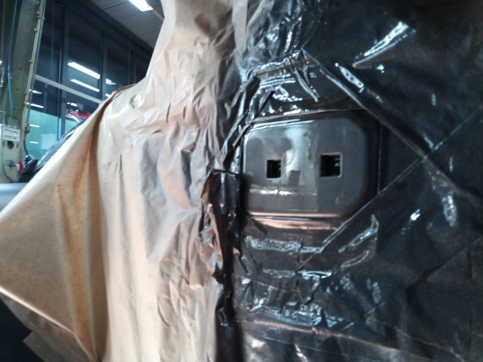 Jeep Wrangler JL Bubbles in Paint at Door Hinges IMG_20211001_140922_993