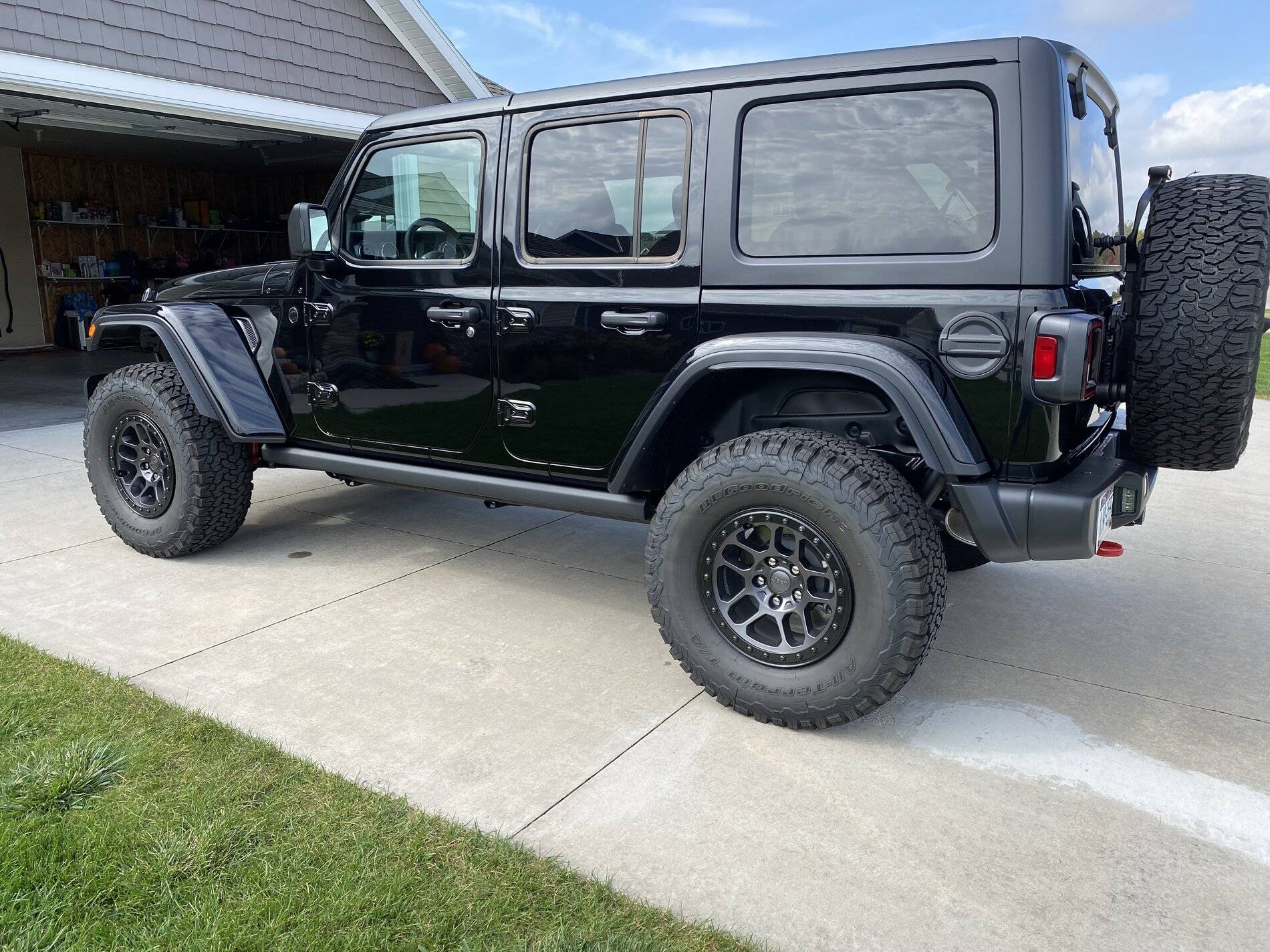 Jeep Wrangler JL Post your progress on Extreme Recon package here 3E60CD1E-872B-4CF9-896A-CA075A519837