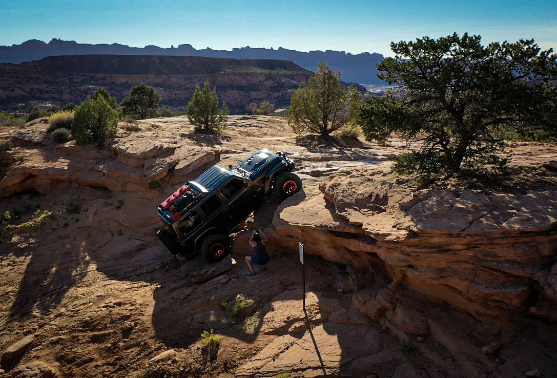 Jeep Wrangler JL Rubi Recon The Wall-Screen Shot
