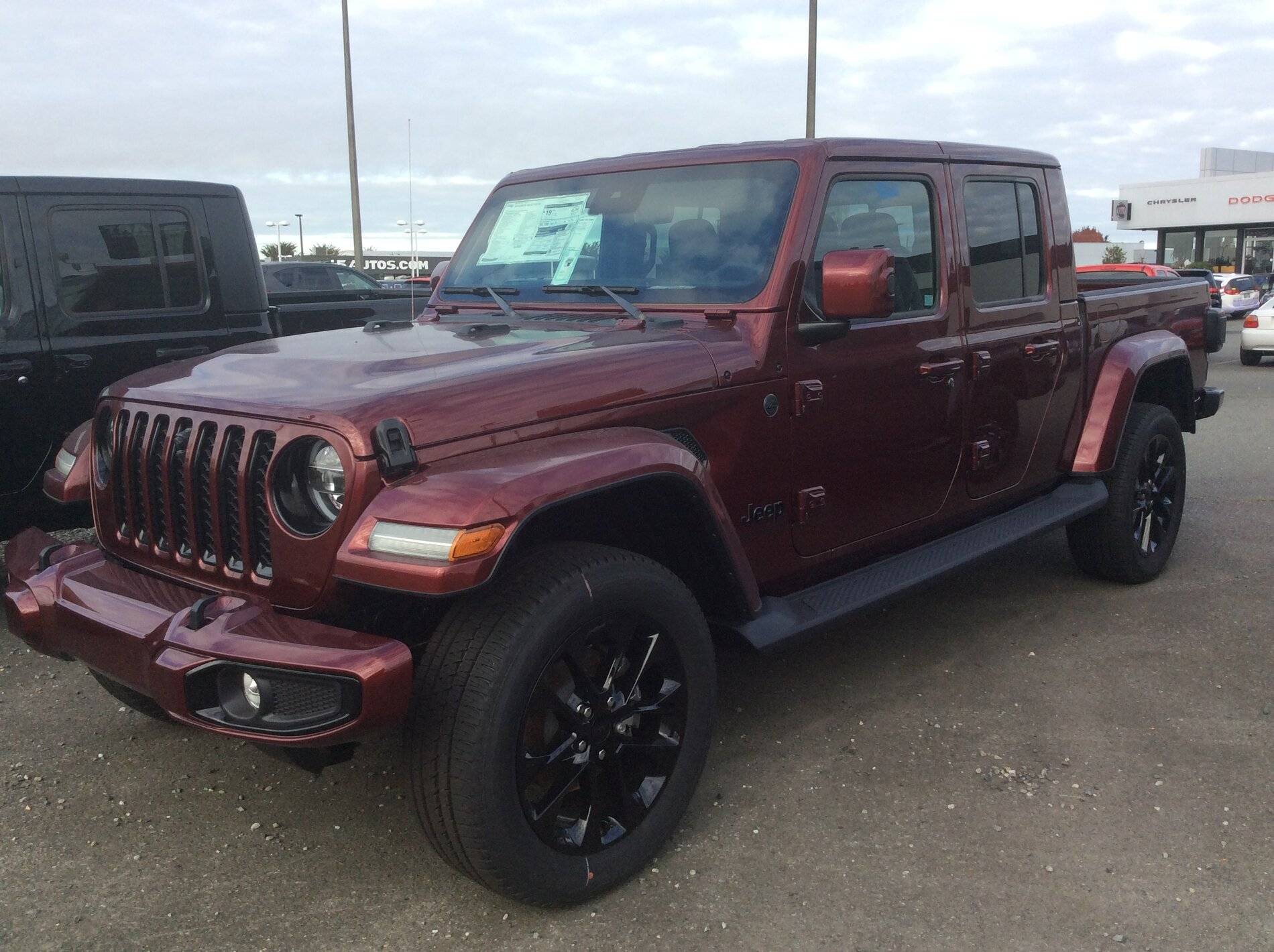 Jeep Wrangler JL Waiting around 90E684AC-B023-4E35-8BFE-C4AA4CBEFCE8