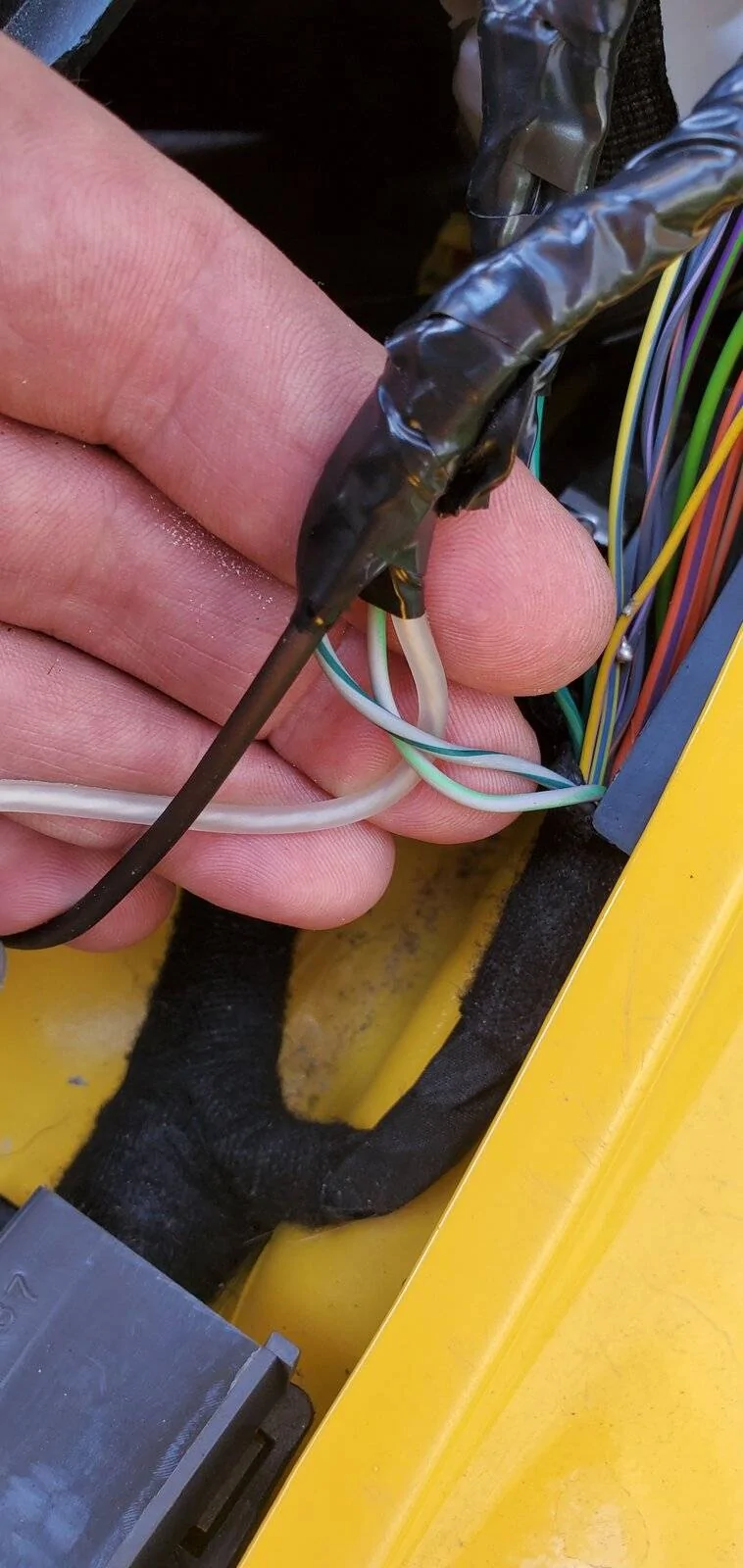 Jeep Wrangler JL Installed amp, now speakers not working 20211006_150536