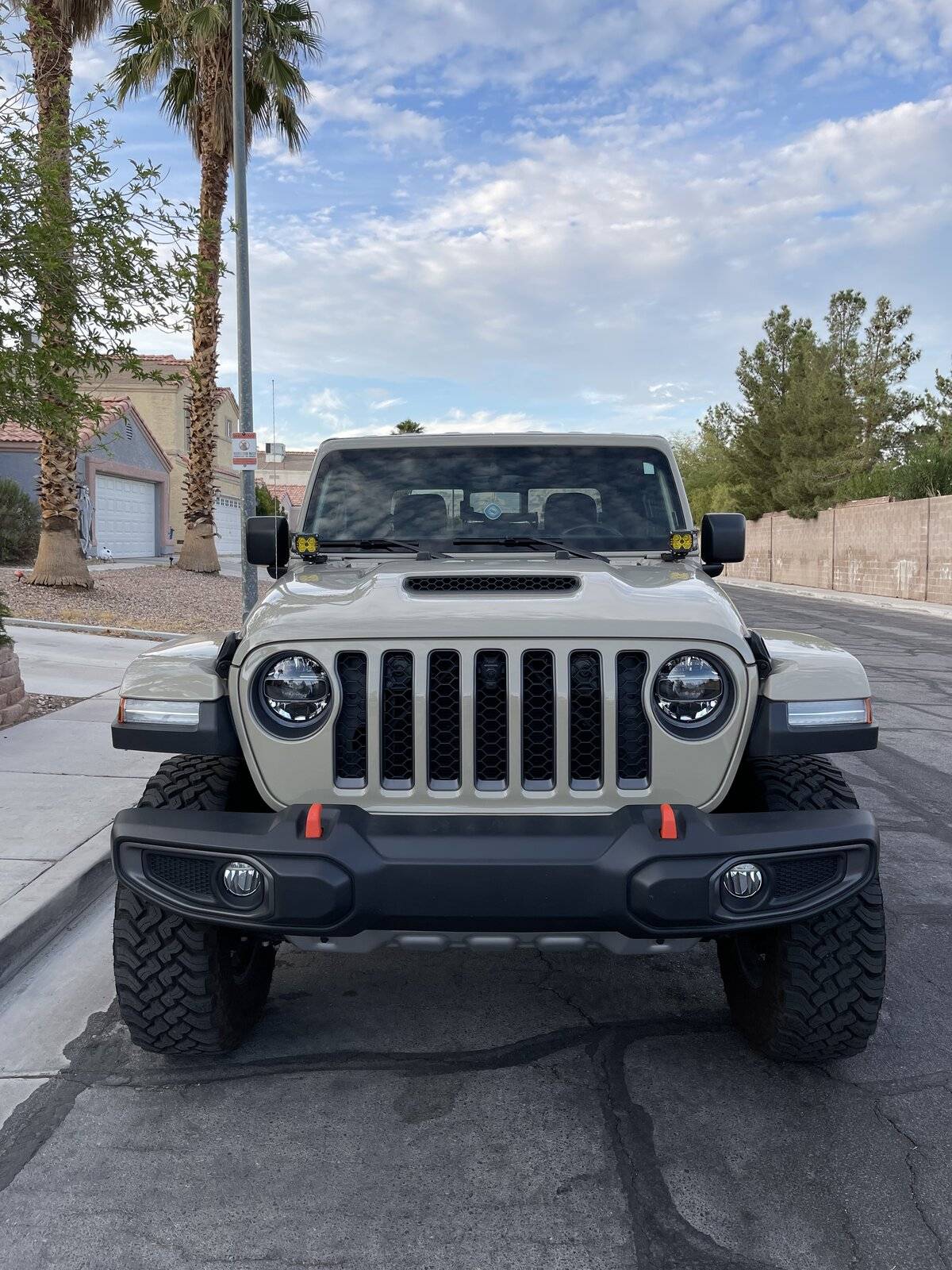Jeep Wrangler JL 392 Windshield or Cowl Light brackets ?? 06E6DBFD-B27E-411D-9E76-5753EC832419