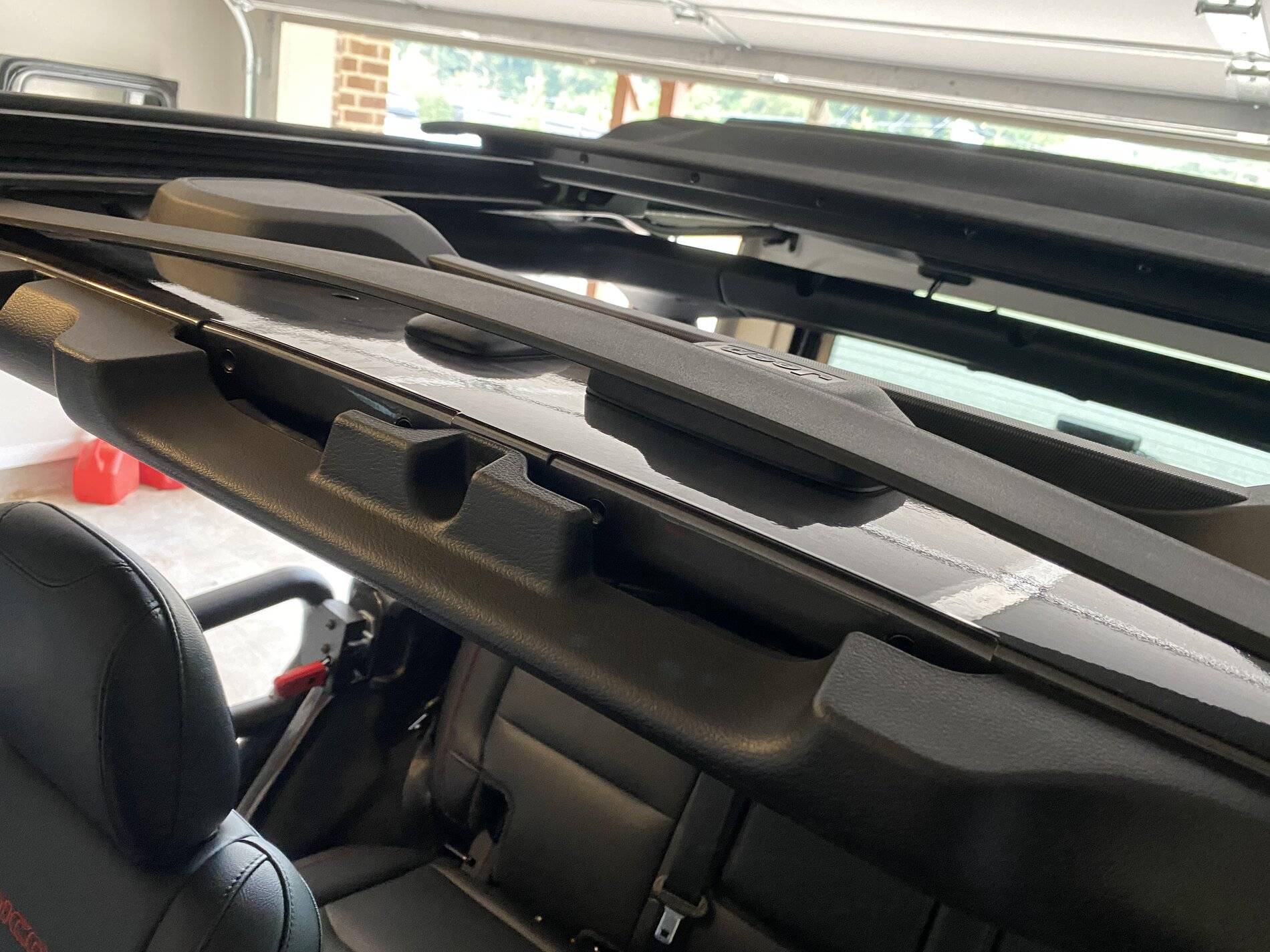 Jeep Wrangler JL Sky One-Touch Issue - Plastic Bar Popped Up 60973CBF-83E0-45C1-A4BF-4D4AD8FF52DA